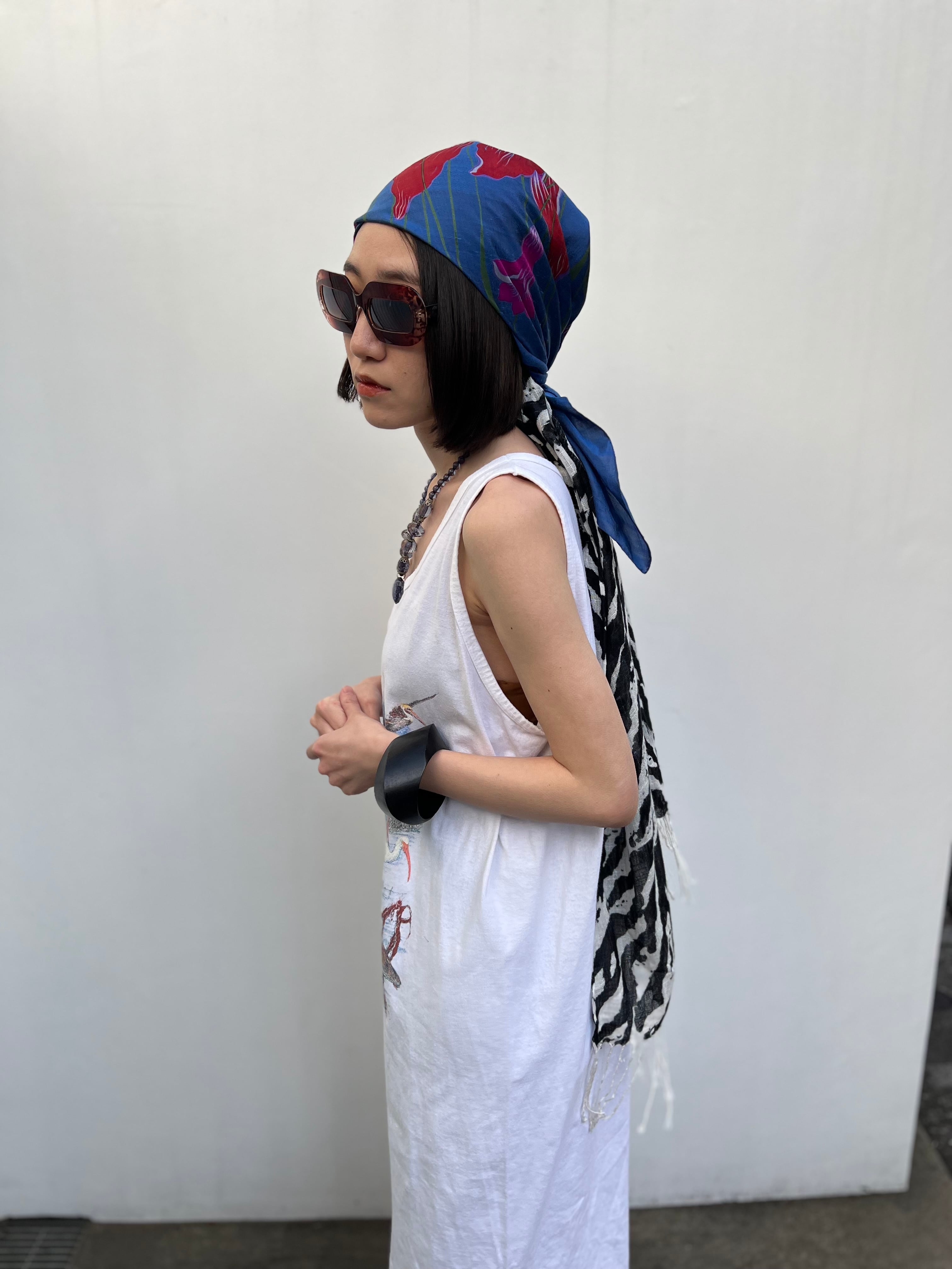 Vintage Thai silk navy × floral scarf ( ヴィンテージ タイシルク