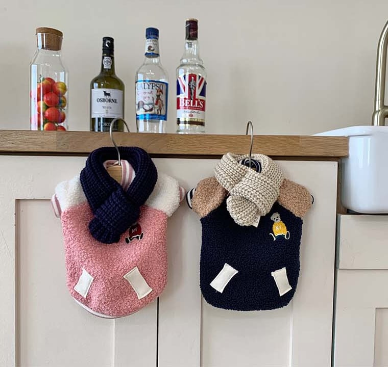 【SALE】 baseball top XS ~ 2XL 2color  /  犬服 秋冬 新作 長袖 シンプル ドッグウェア トップス トレーナー Tシャツ ワンコ服 もこもこ お揃い 可愛い 犬の服　b11