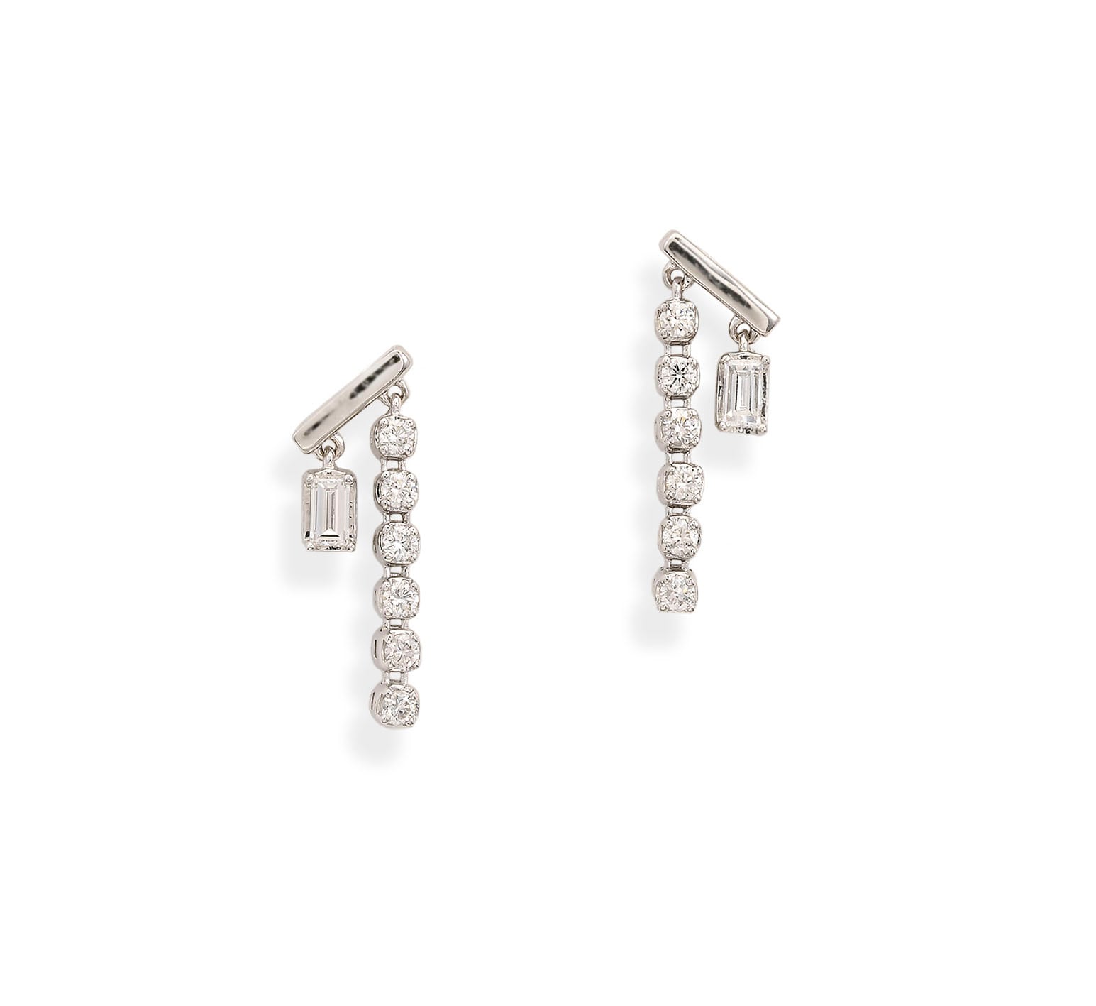 2026 SS Collection】K18WG Diamond Pierced Earrings | BBI CLARITY