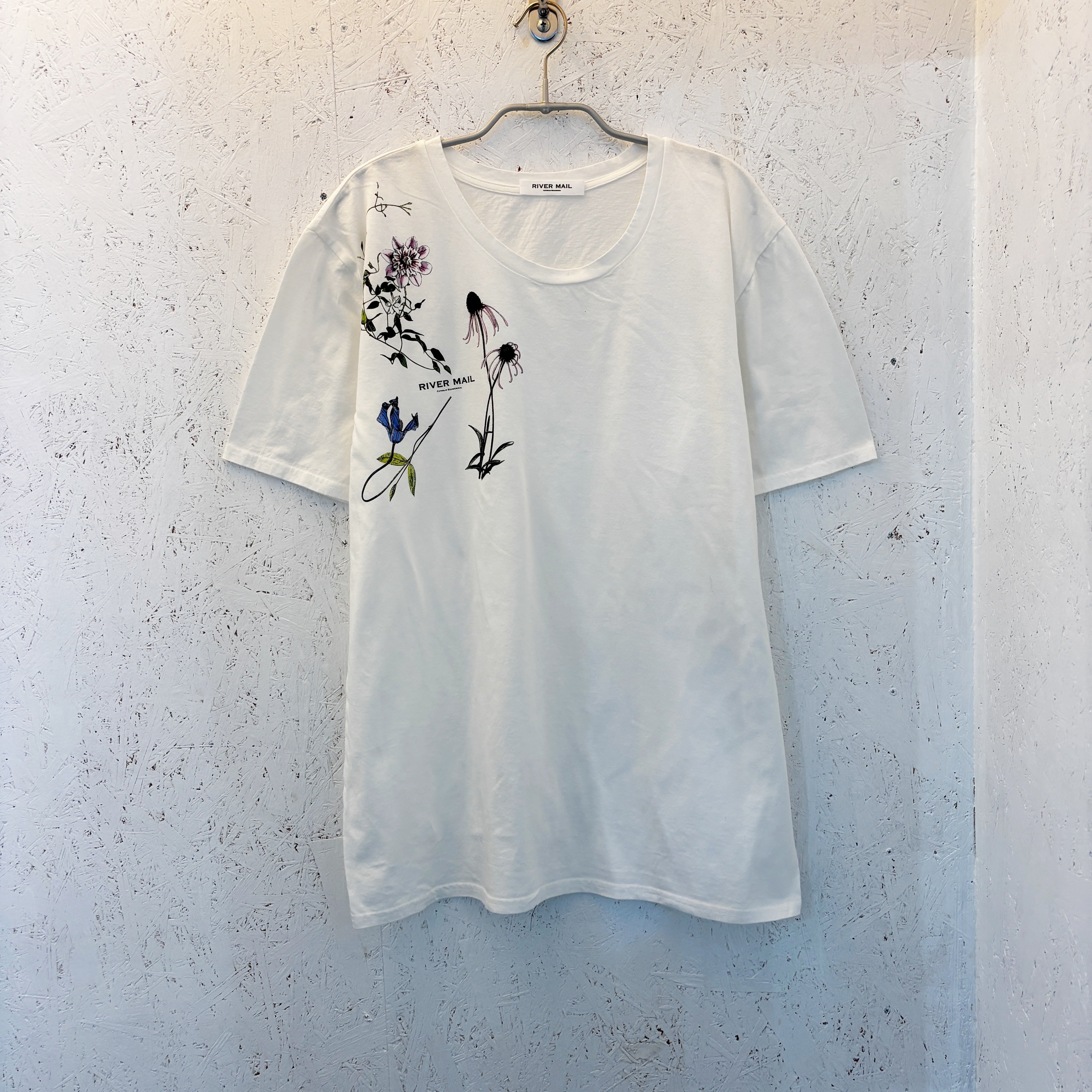 【Garden Flower T-Shirt】