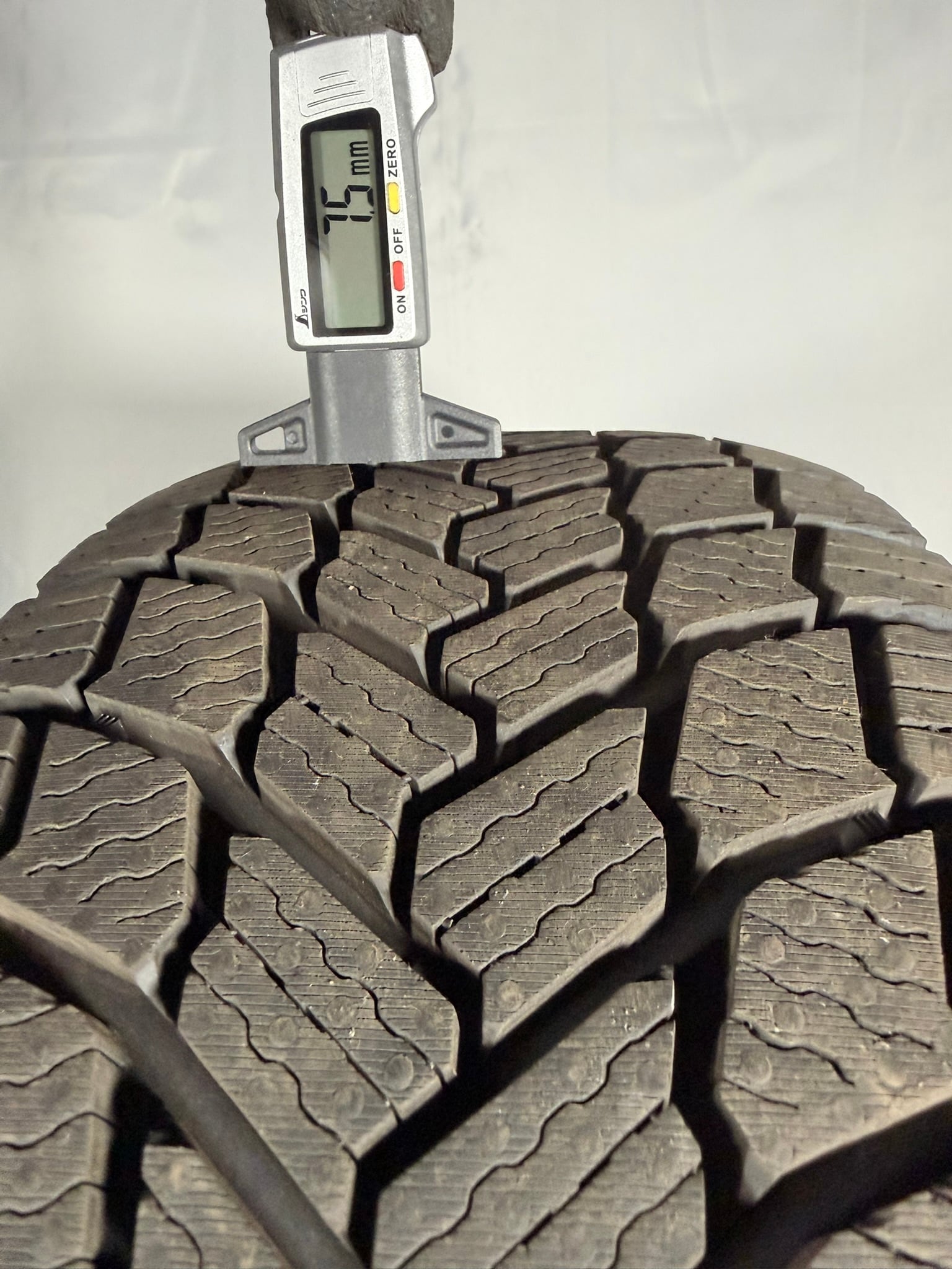 送料無料○9分山 4本 ミシュラン 205/55R16 X-ICE XI3 16インチ○19071