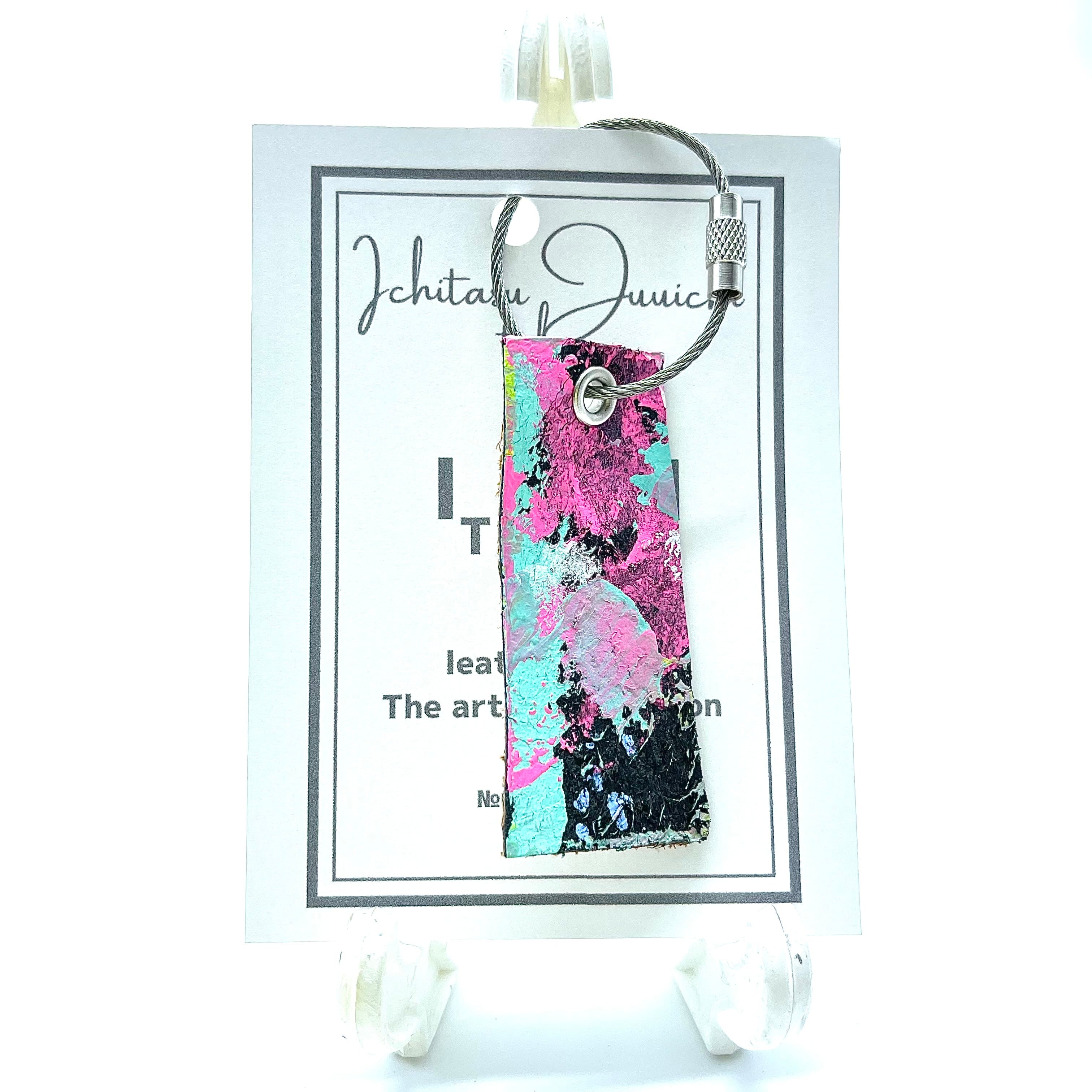 革キーチャーム　ピンクとグリーンは最強説　本革