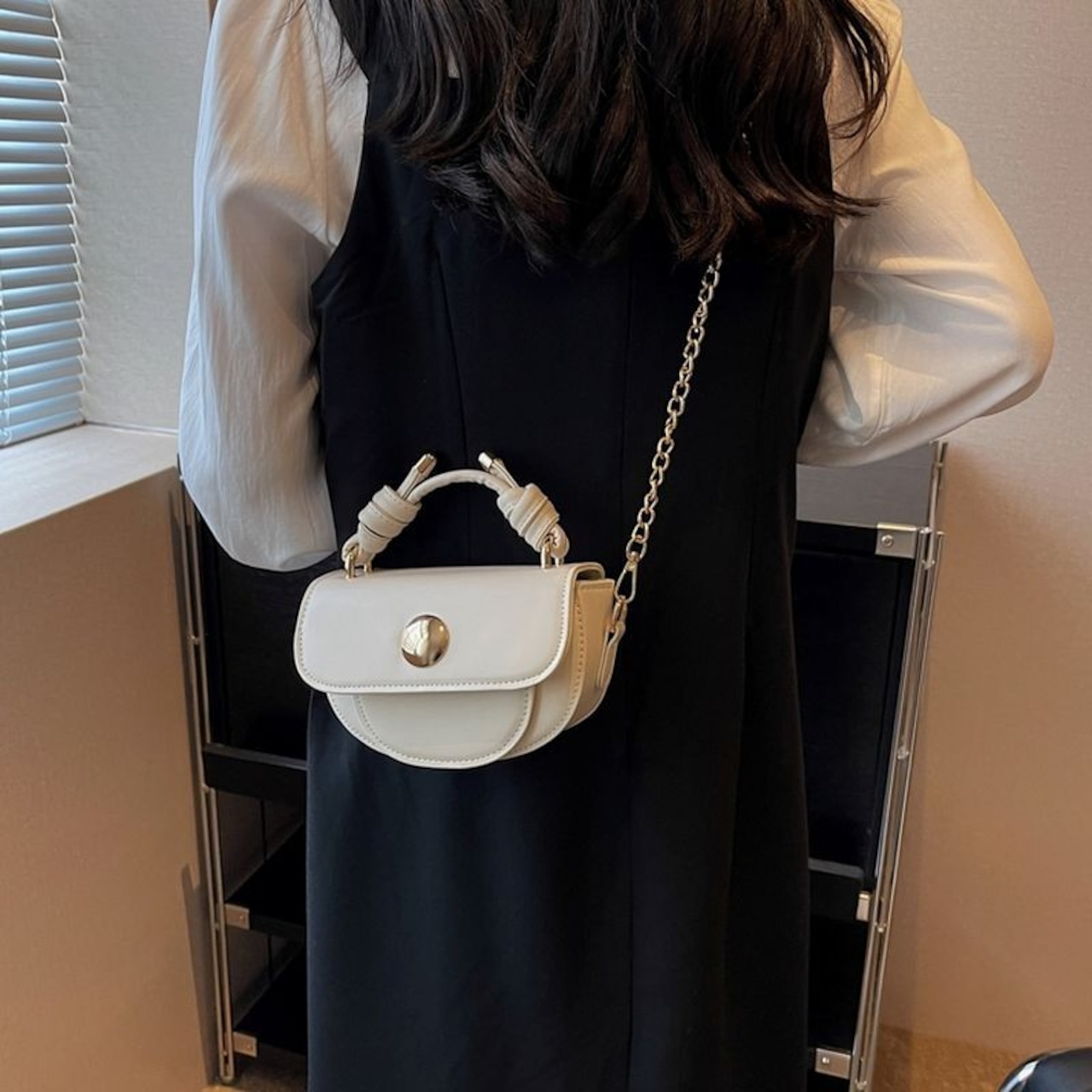 ラウンドバックル ミニバッグ 90019