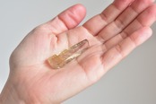 〈夢の実現力を高めるお守り〉ルチルクオーツ