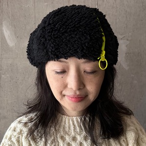 Boa zipper beret   ボア ジッパー ベレー ブラック×ネオンイエロー　帽子　ベレー　ネオンカラー