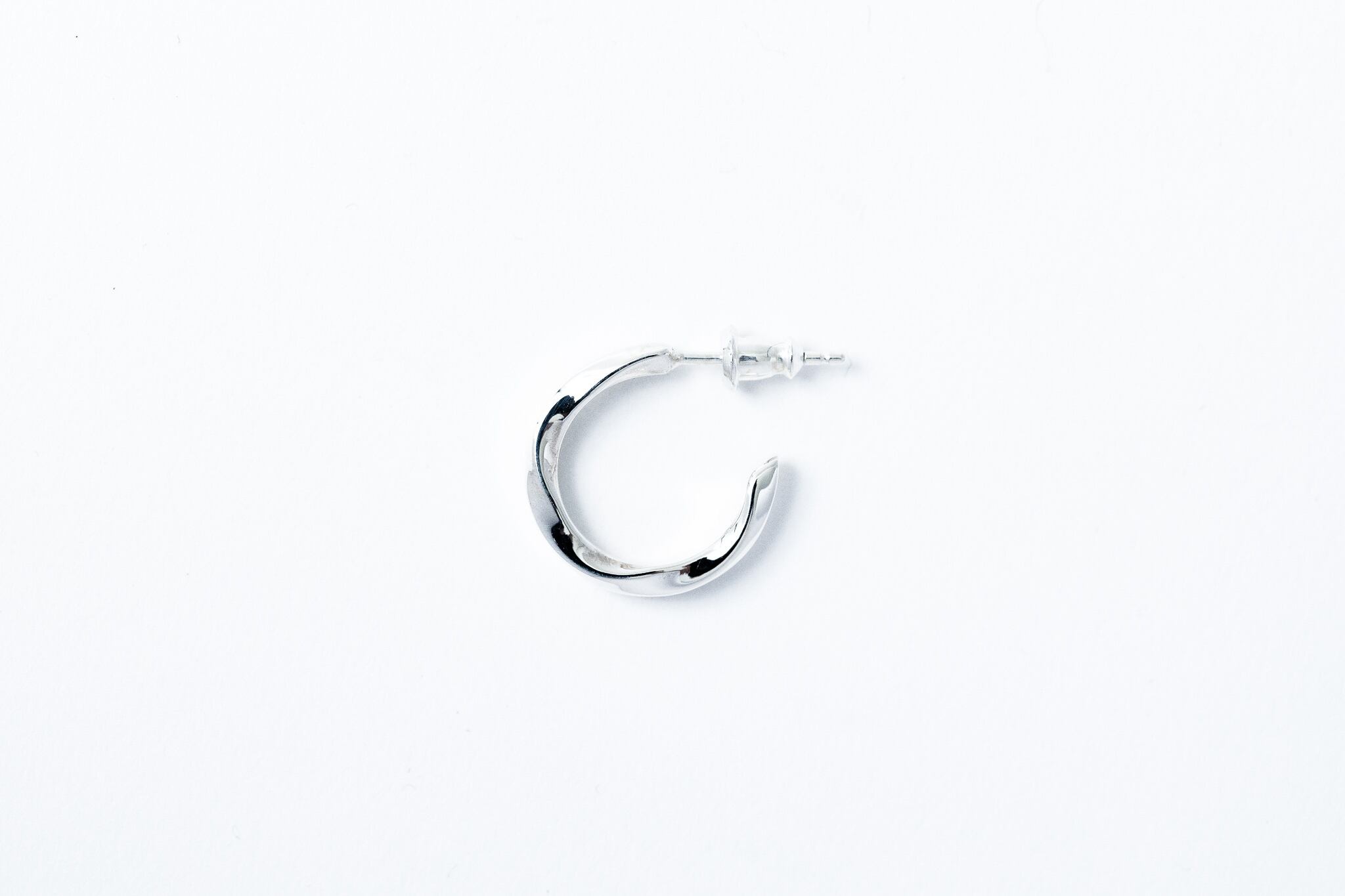PI-009 Side twist earring (Small)