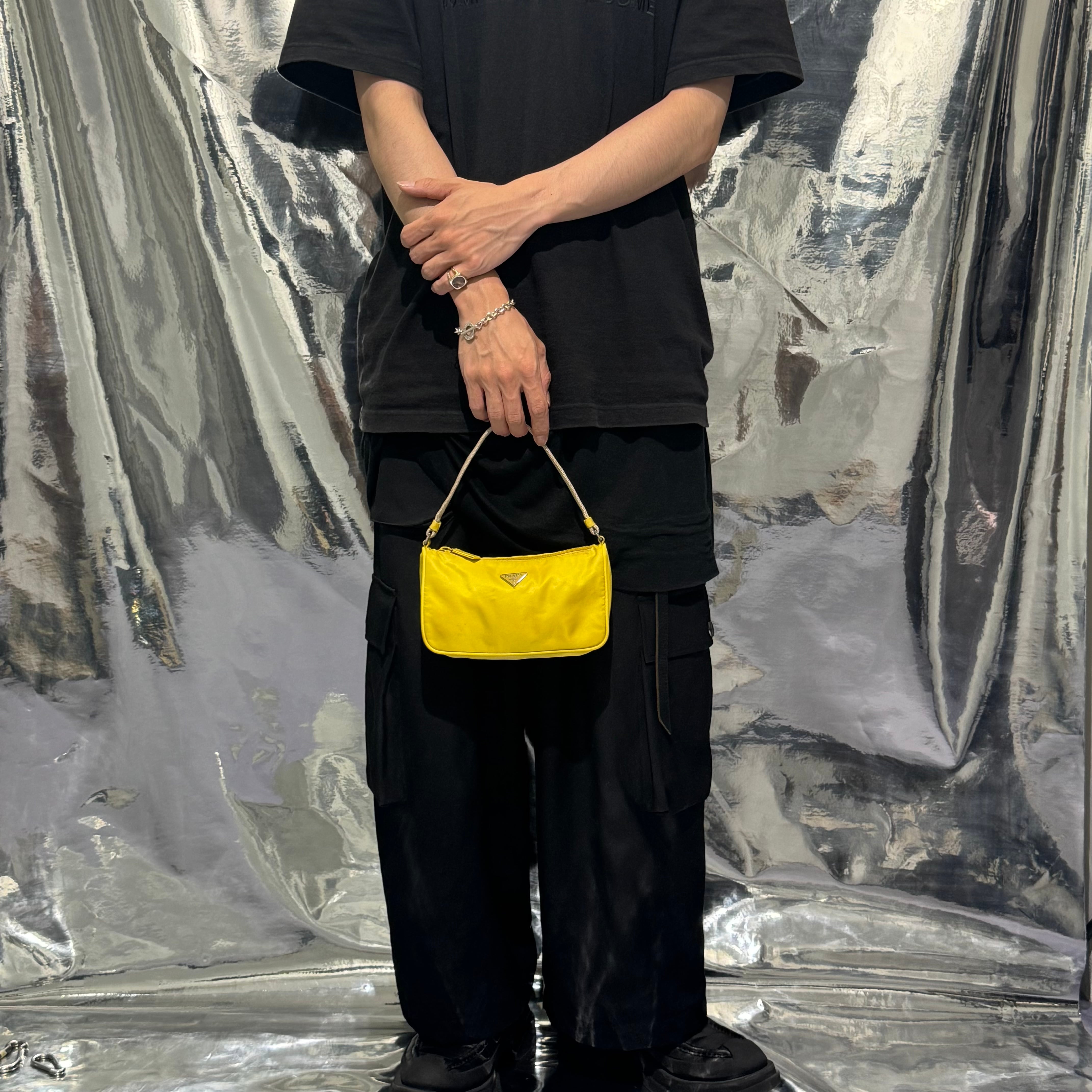 PRADA 三角ロゴ ミニ ハンドバッグ ナイロン イエロー プラダ | 2122TOKYO