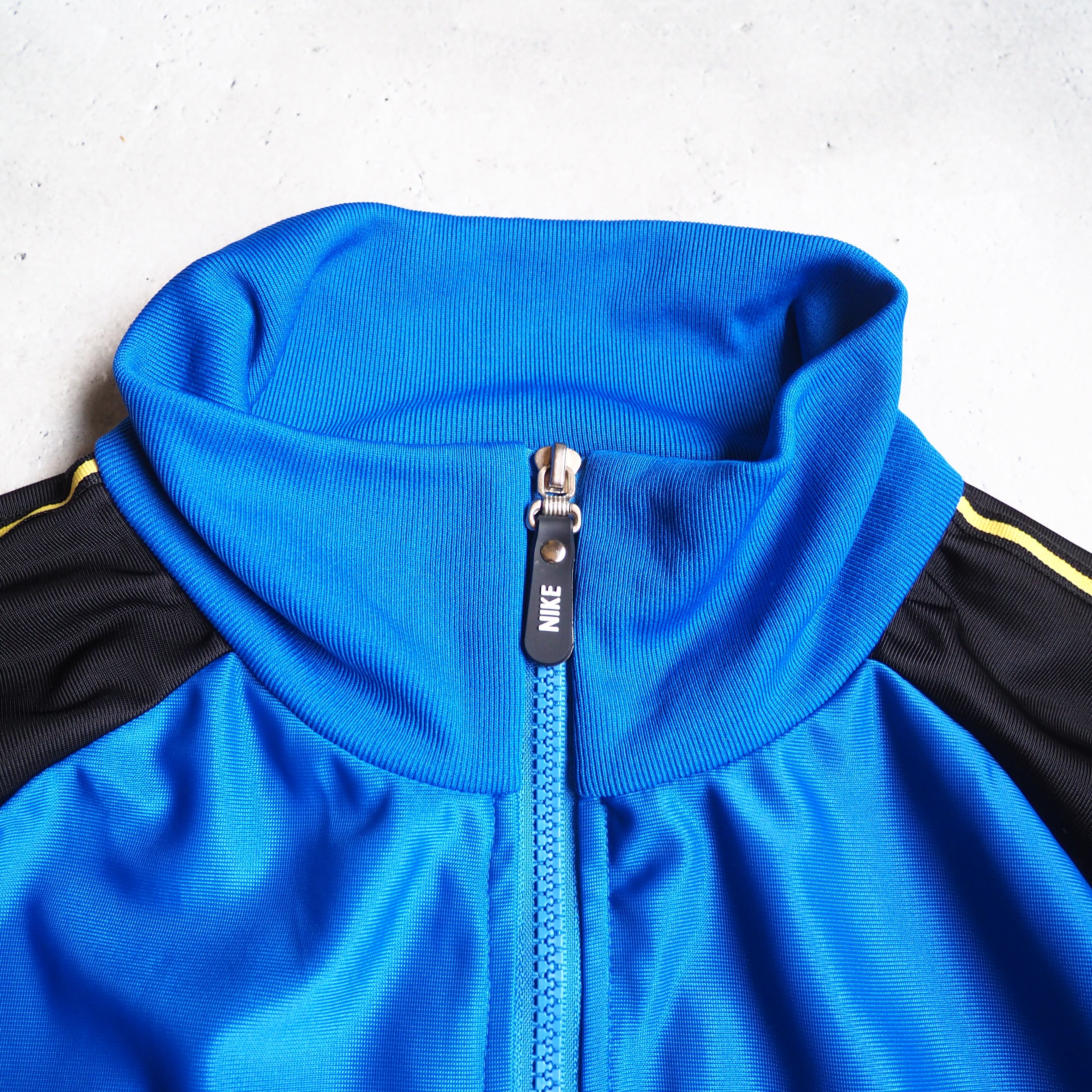 2000s " NIKE " Light Blue × Black Bi color SS track jacket
