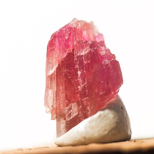 【1665】クリノゾイサイト　タンザニア産　0.92ct
