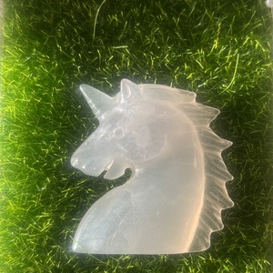 ユニコーンのわたあめくん【イットリウムフローライト】