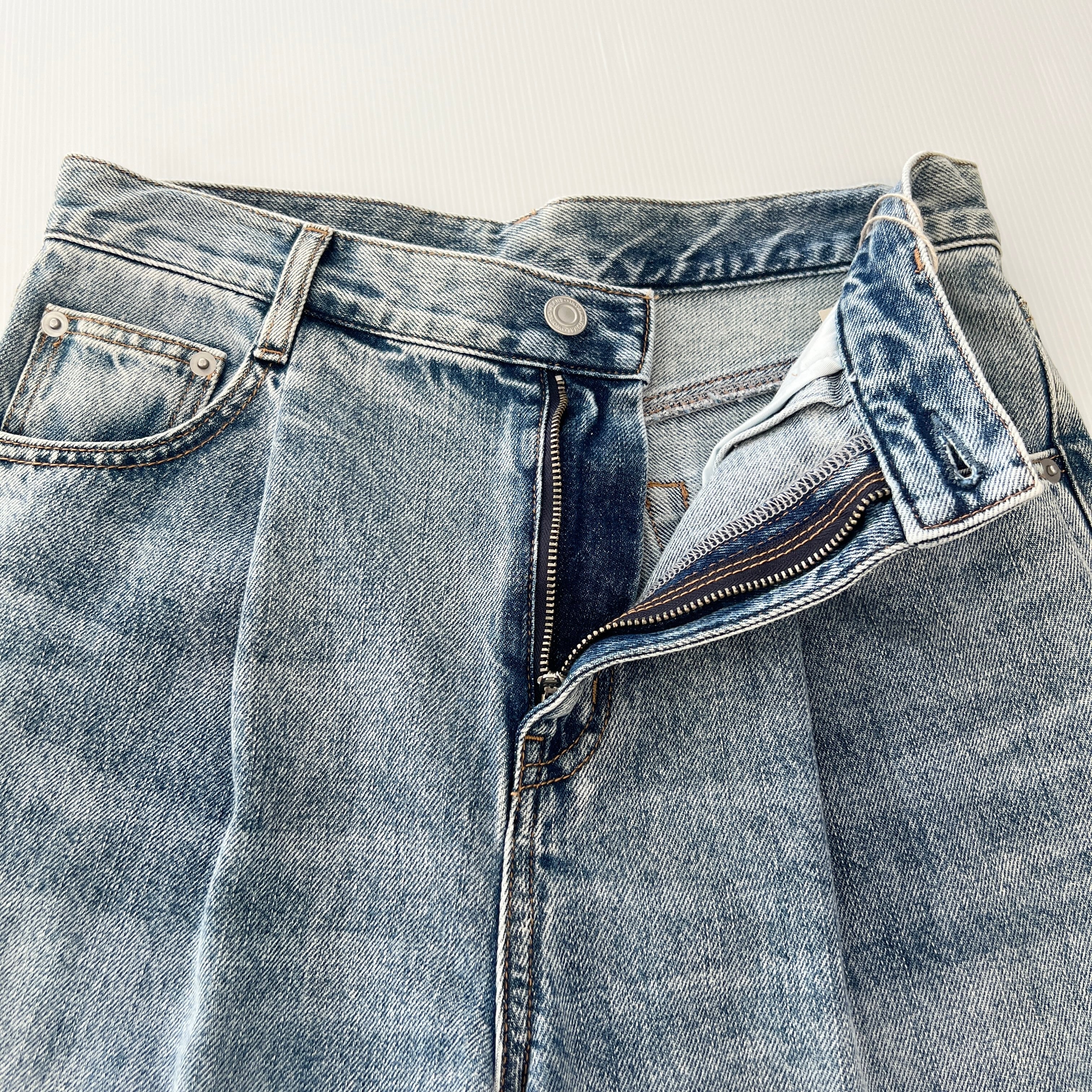 デニムタックワイドパンツ《cafune カフネ》 | Casablanca (カサブランカ)