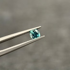 カラーチェンジジルコン 4.6x4.5mm, 0.64ct, ミャンマー産