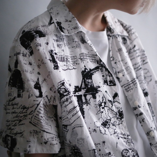 "black × white " flower embroidery h/s mode shirt