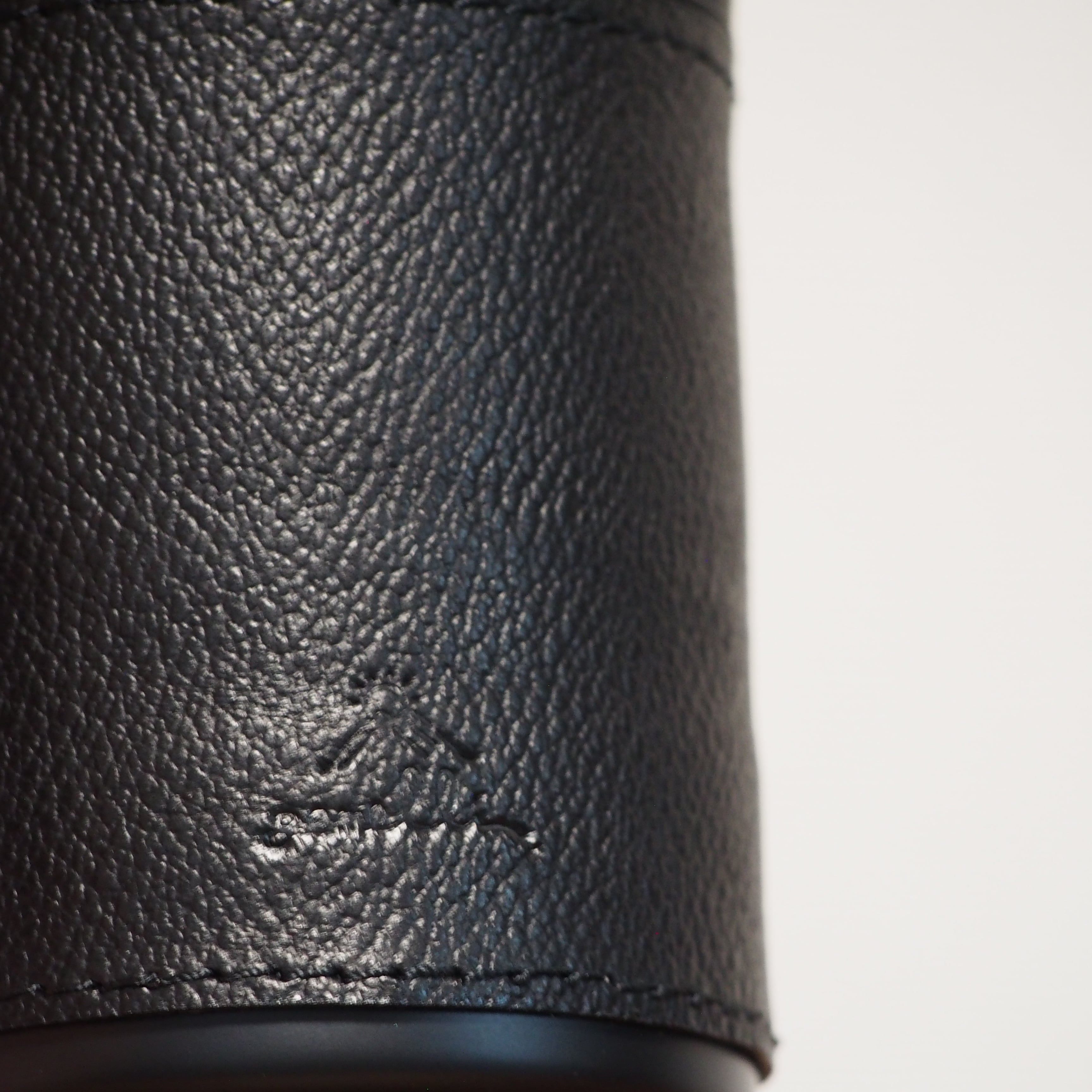 サーモス保冷缶(350ml)レザーカバー ブラック | gemelli（ジェメリ）