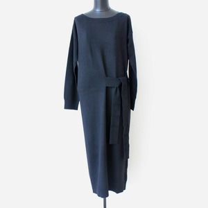 GAUDI ウールカシミヤ混暖かブラックウエストポイントニットワンピース　 ITALY:521FD13001 ¥36,000➕tax