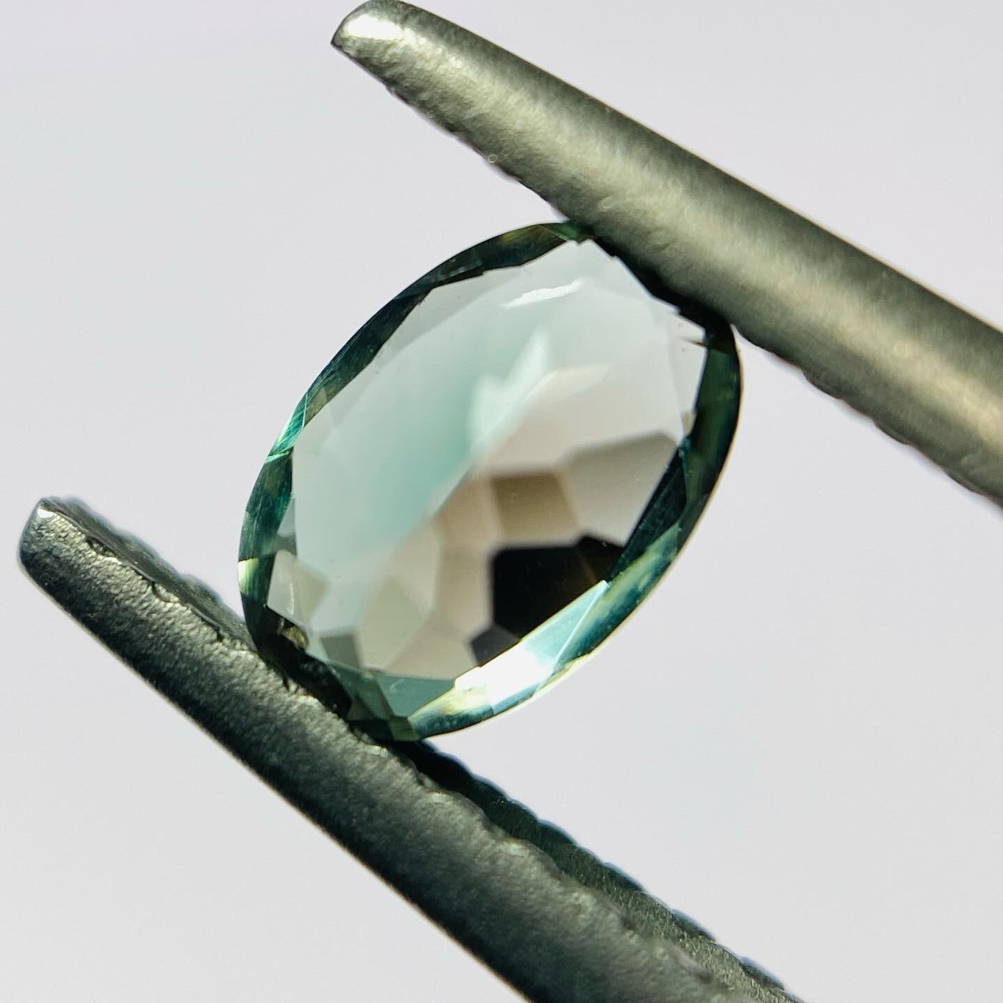 魅惑の多色性　オレゴンサンストーン6