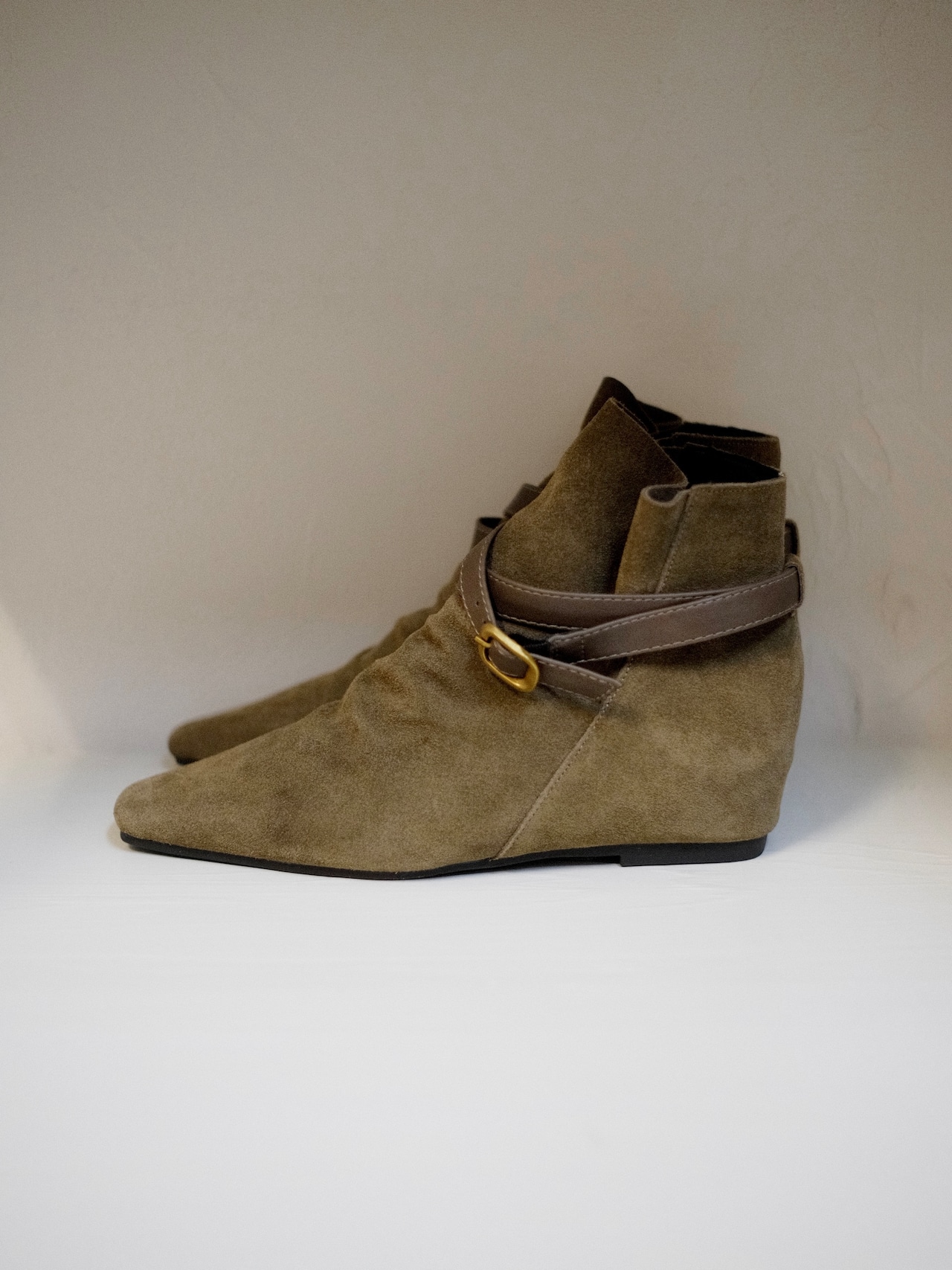 Buckled Suede Ankle Boots / KHAKI - 3