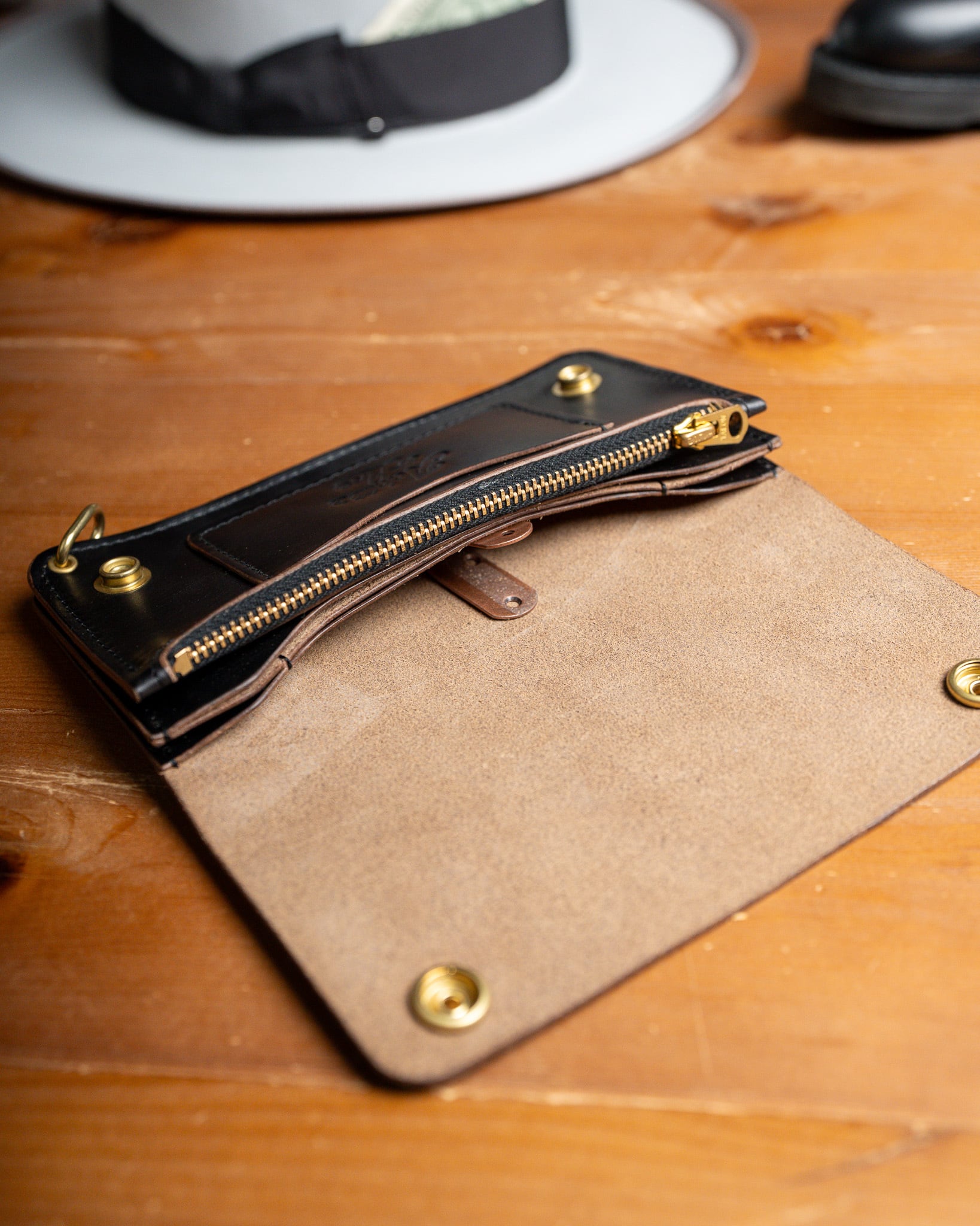 Additive and Line】Tracker Wallet TW-004 Horween Chromexcel 3層
