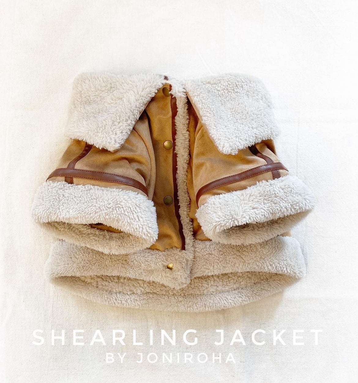 ムートン風犬用コートハンドメイド ムートン風犬用コートハンドメイド 犬用品