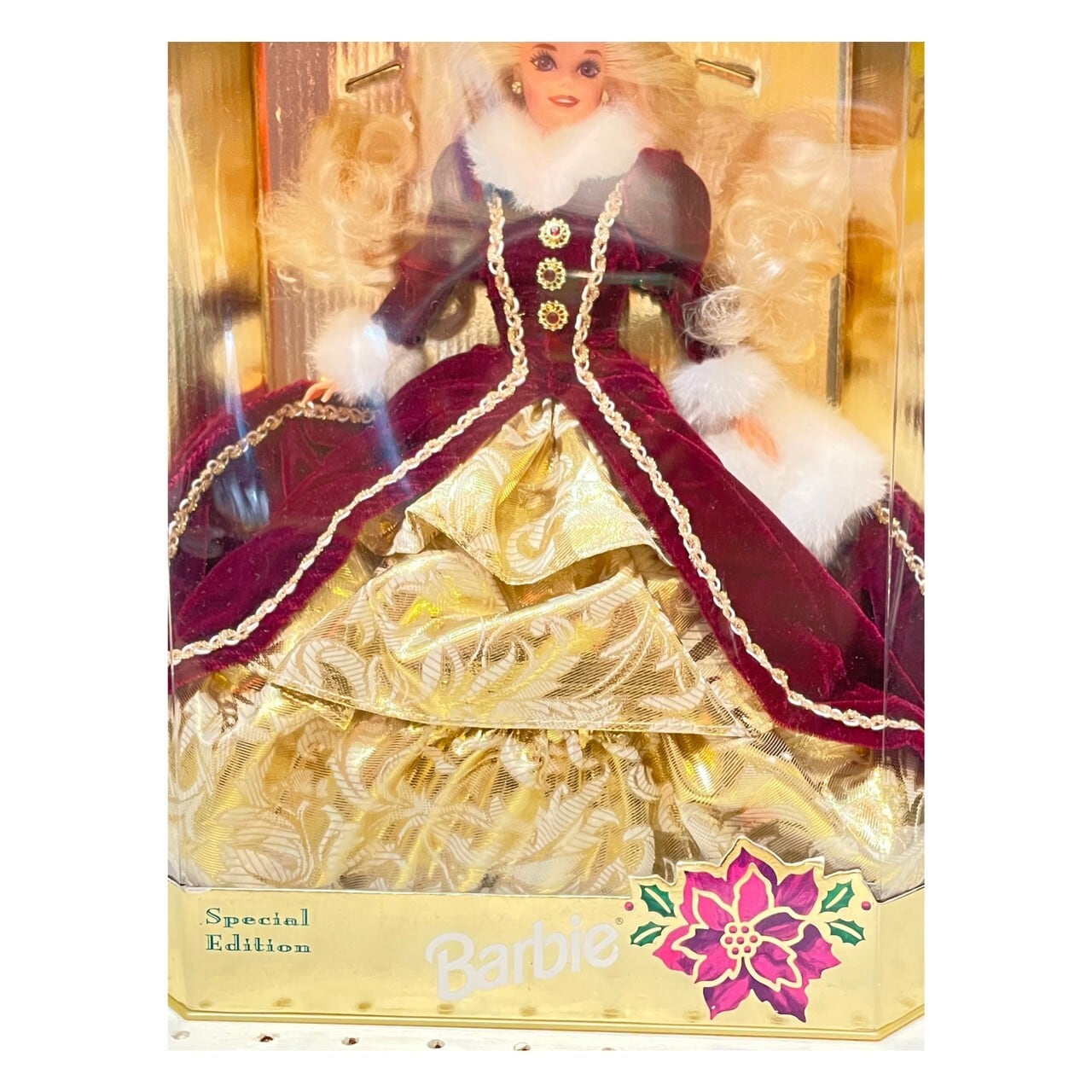 STUNNING, Happy Holidays Barbie(バービー) 1996 Christmas. Special Edition ドール  人形 フィギュア