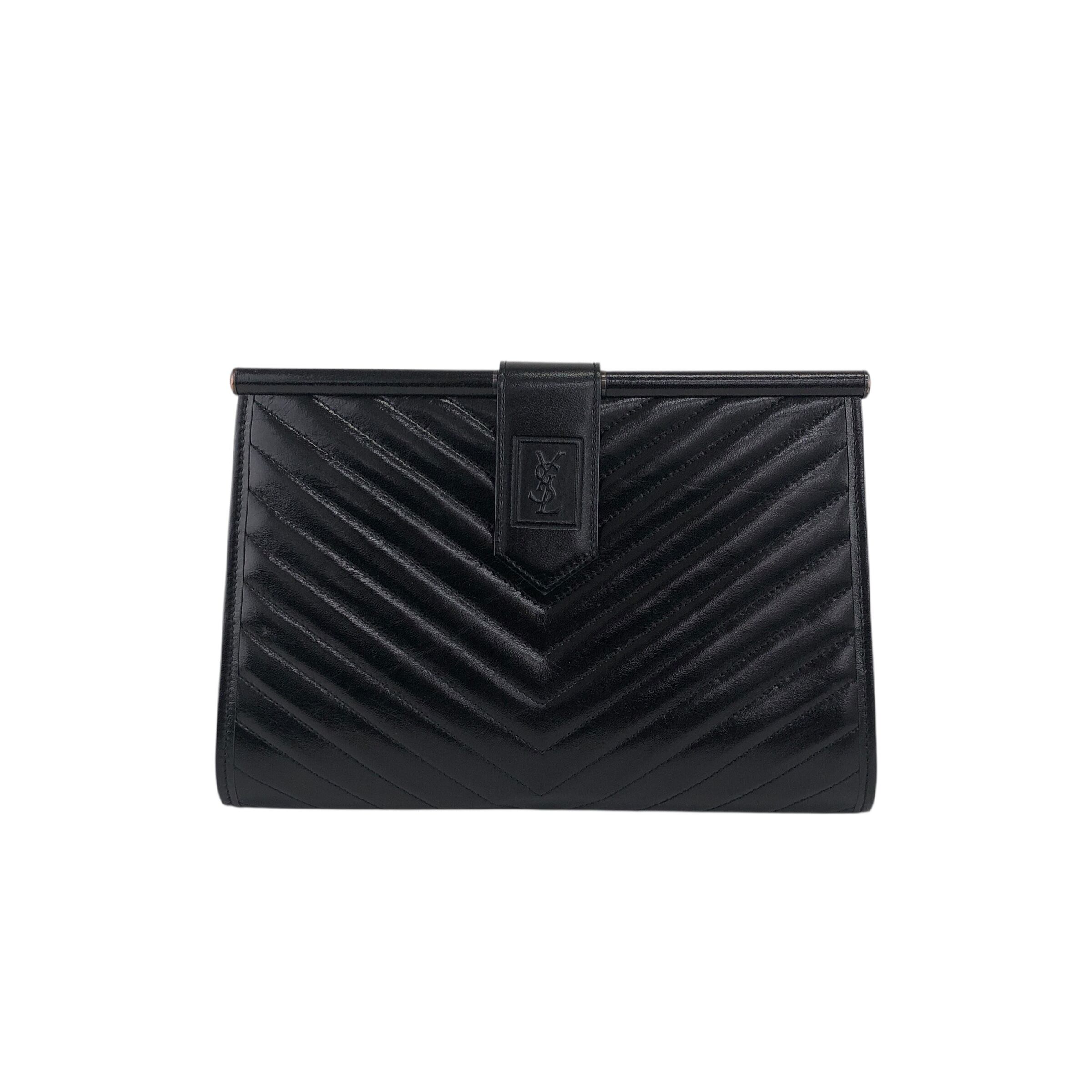 クラッチバッグ　イヴサンローラン Yves Saint Laurent イヴ・サンローラン クラッチバッグ ブラック YSL