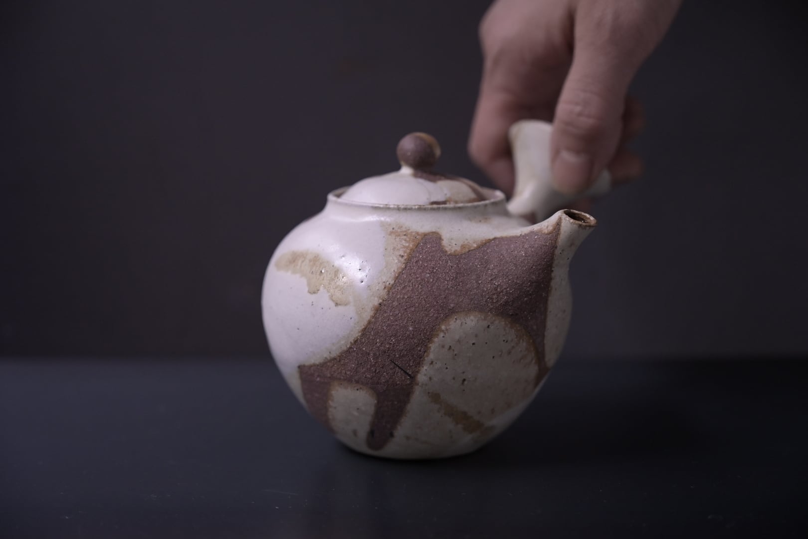 山崎さおり 平急須 山崎さおり 楽赤急須 | 鎌倉倶楽部 茶寮