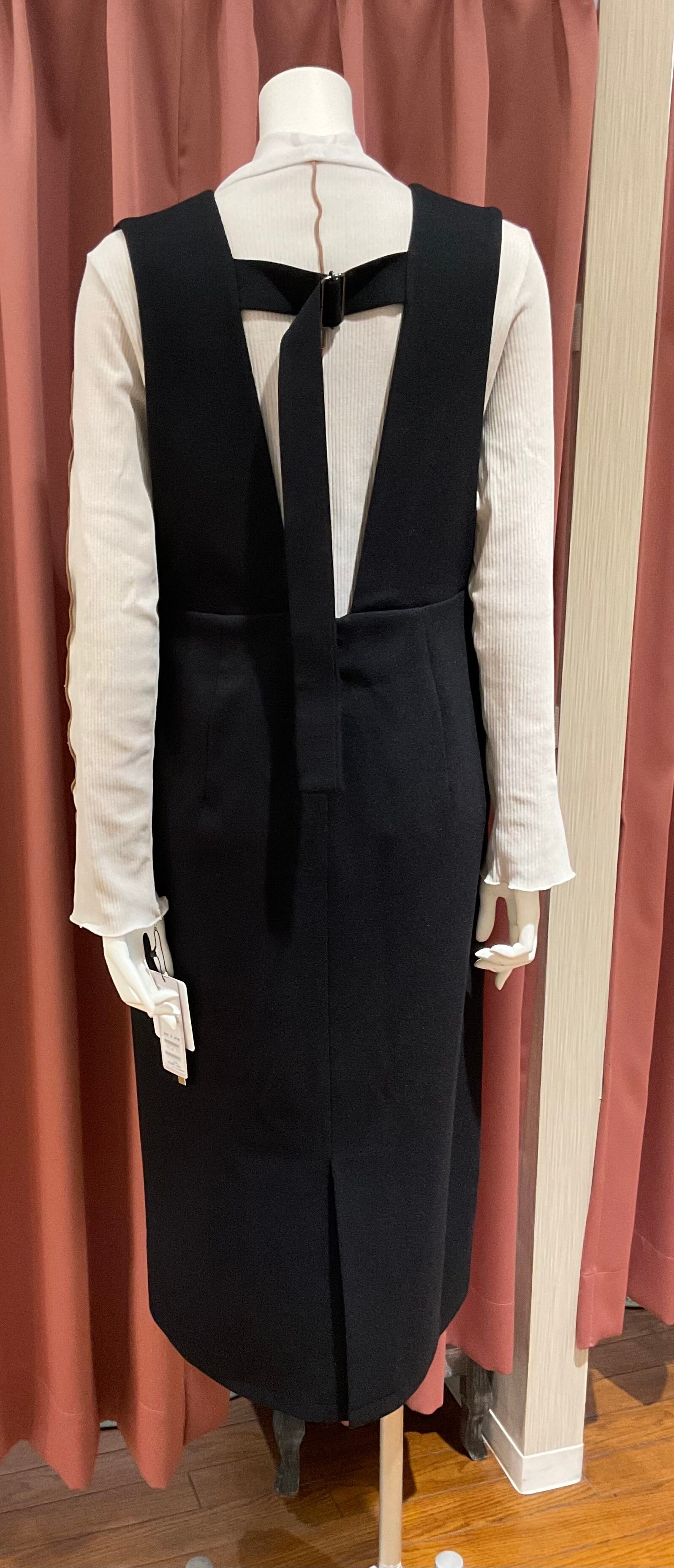 美品 ブルーフロンセ Blue Fronce ジャンパースカート 38 黒 Blue Fronce ブルーフロンセ バックベルトVネックジャンパースカート