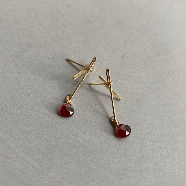 2Bar pierce (garnet)