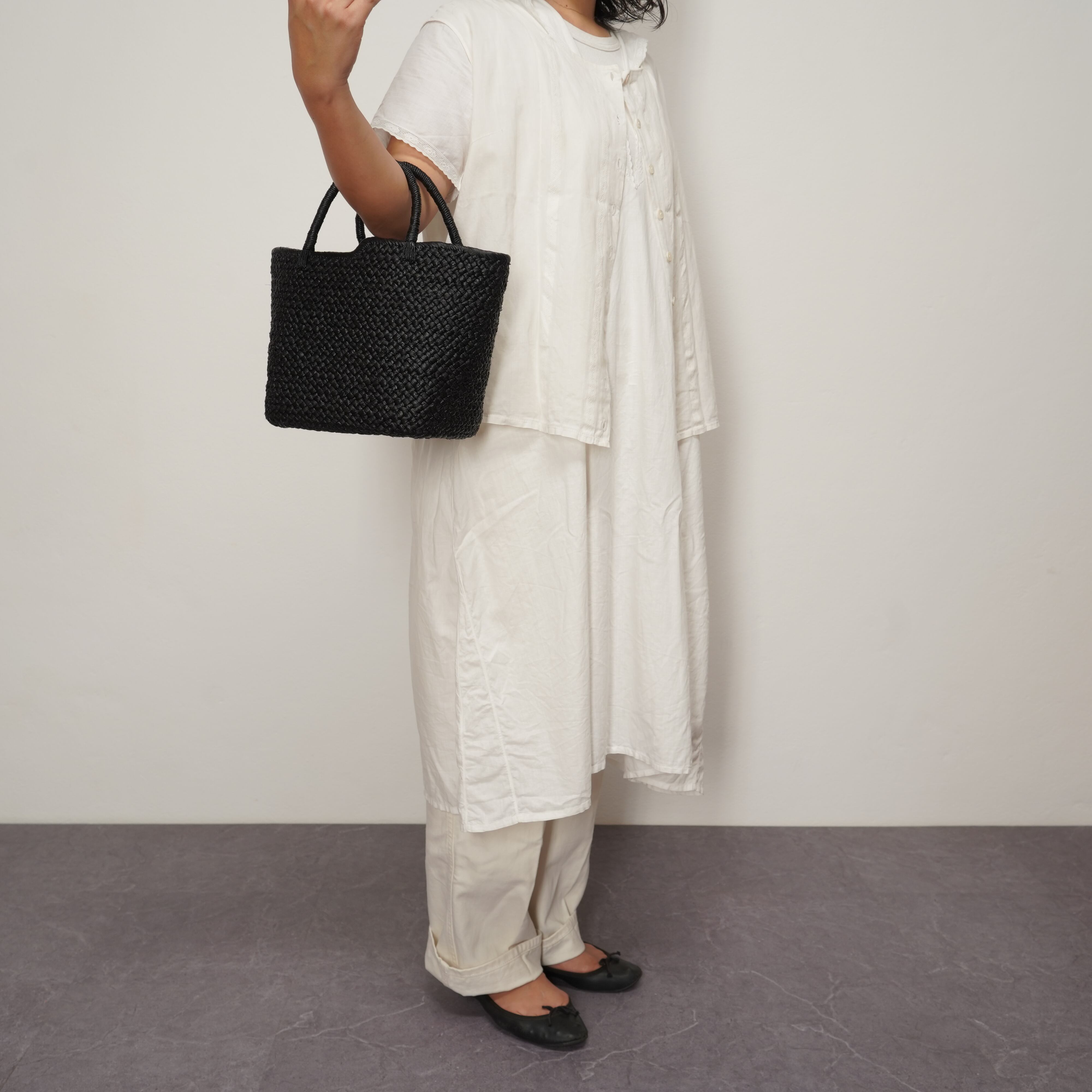 美品　ampiana アンピアナ　マルシェバッグ　Sサイズ Marche bag (S) - Black | AMPIANA