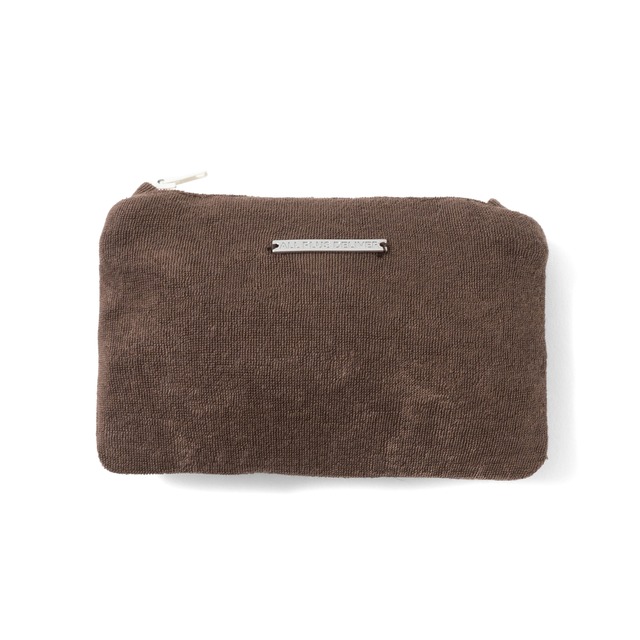 APD METAL LOGO PILE POUCH / BROWN