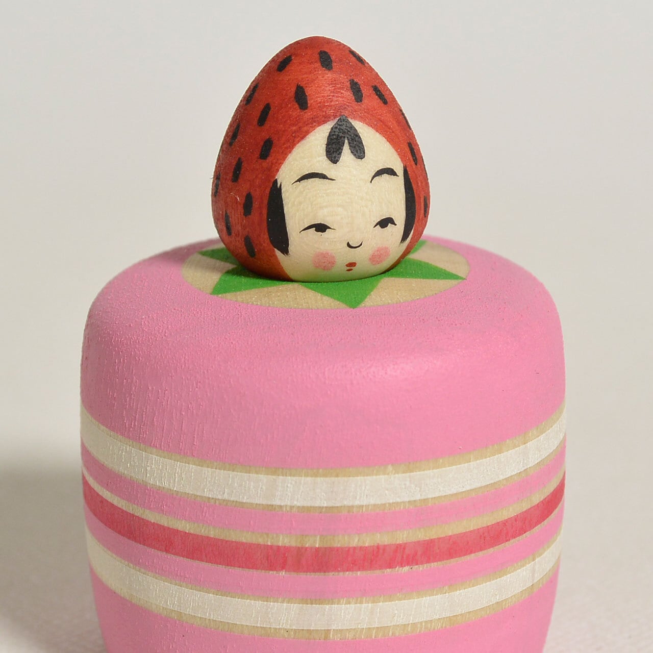 いちごさま専用　ゲラン シャリマー フィルトル　おまけ付 いちごケーキちゃんえじここけし 約1.5寸 約4.5cm 鈴木明 工人（作並系