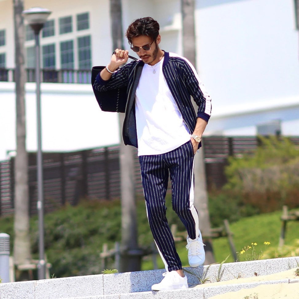 ネイビーストライプサイドラインセットアップ | Buona Vita