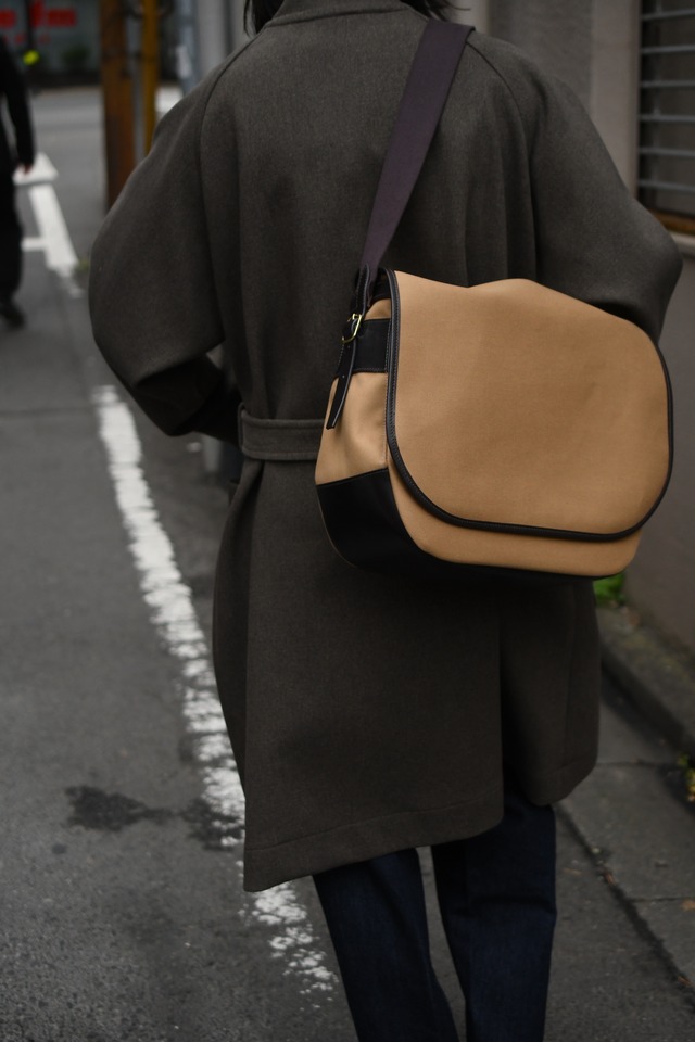 KAPTAIN SUNSHINE / Shoulder Bag By Brady (Khaki)