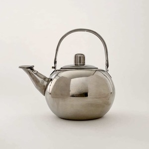 Stainless Steel Tea Pot｜ステンレスのティーポット