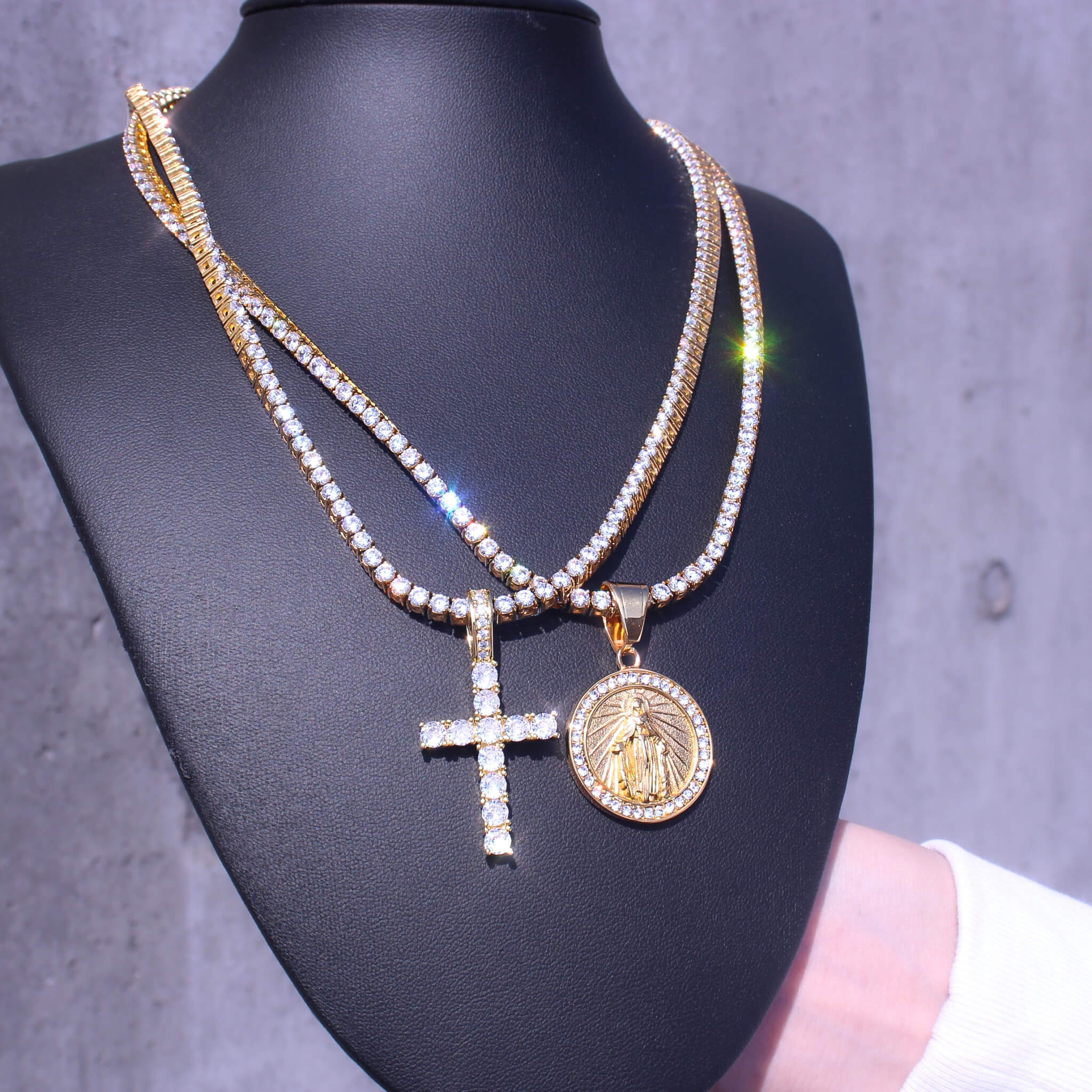 Iced Out Cross Necklace MP1-32 | MALIARE