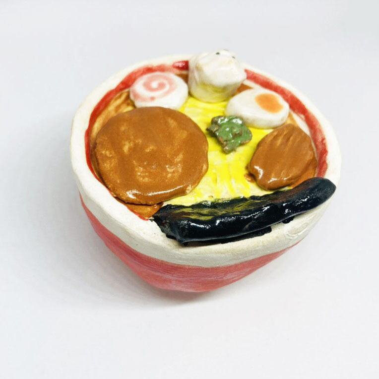 しろくまトッピングラーメン/ すずきたまみ / 陶芸作品