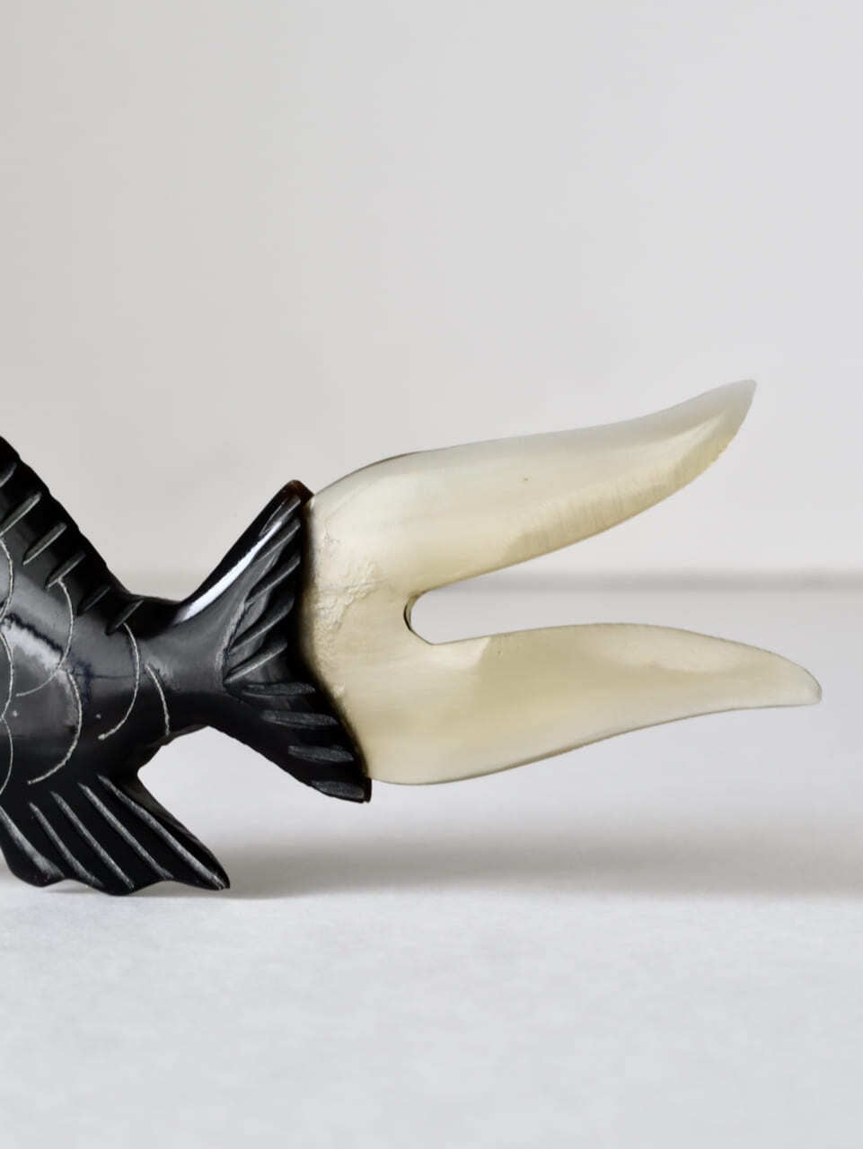 水牛の角のへら / Buffalo Horn Clay Spatula | Sensitivity and Boldness