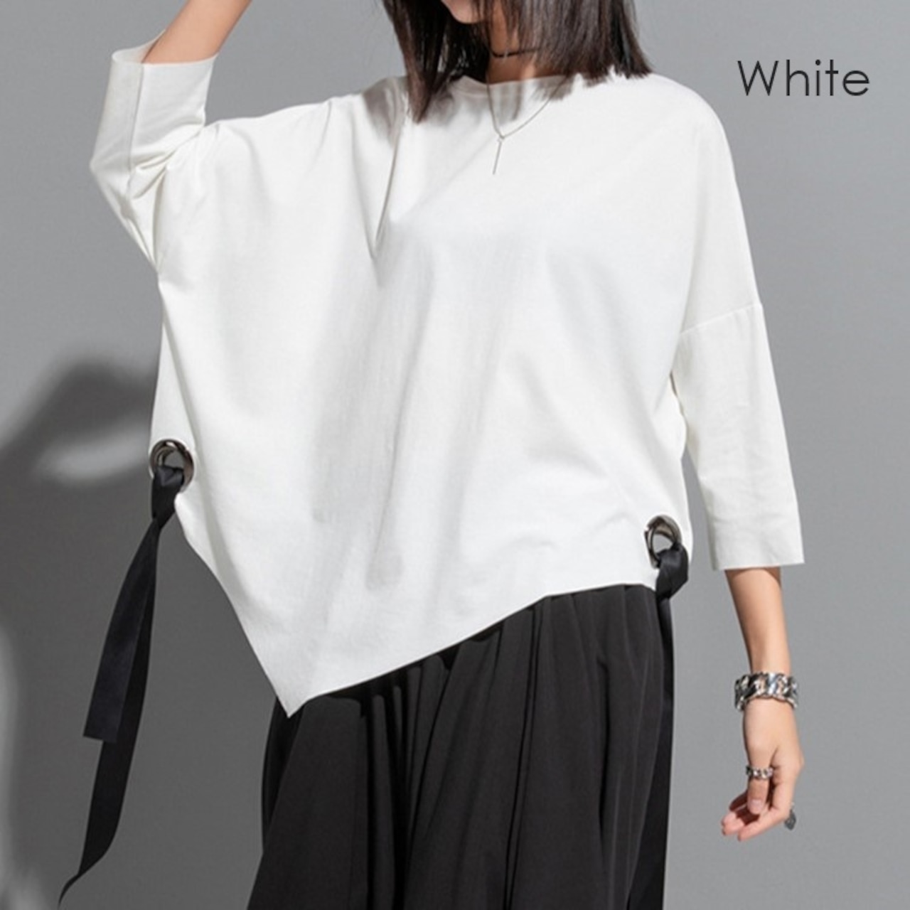 Side Ribbon T-shirt / サイド リボン Tシャツ