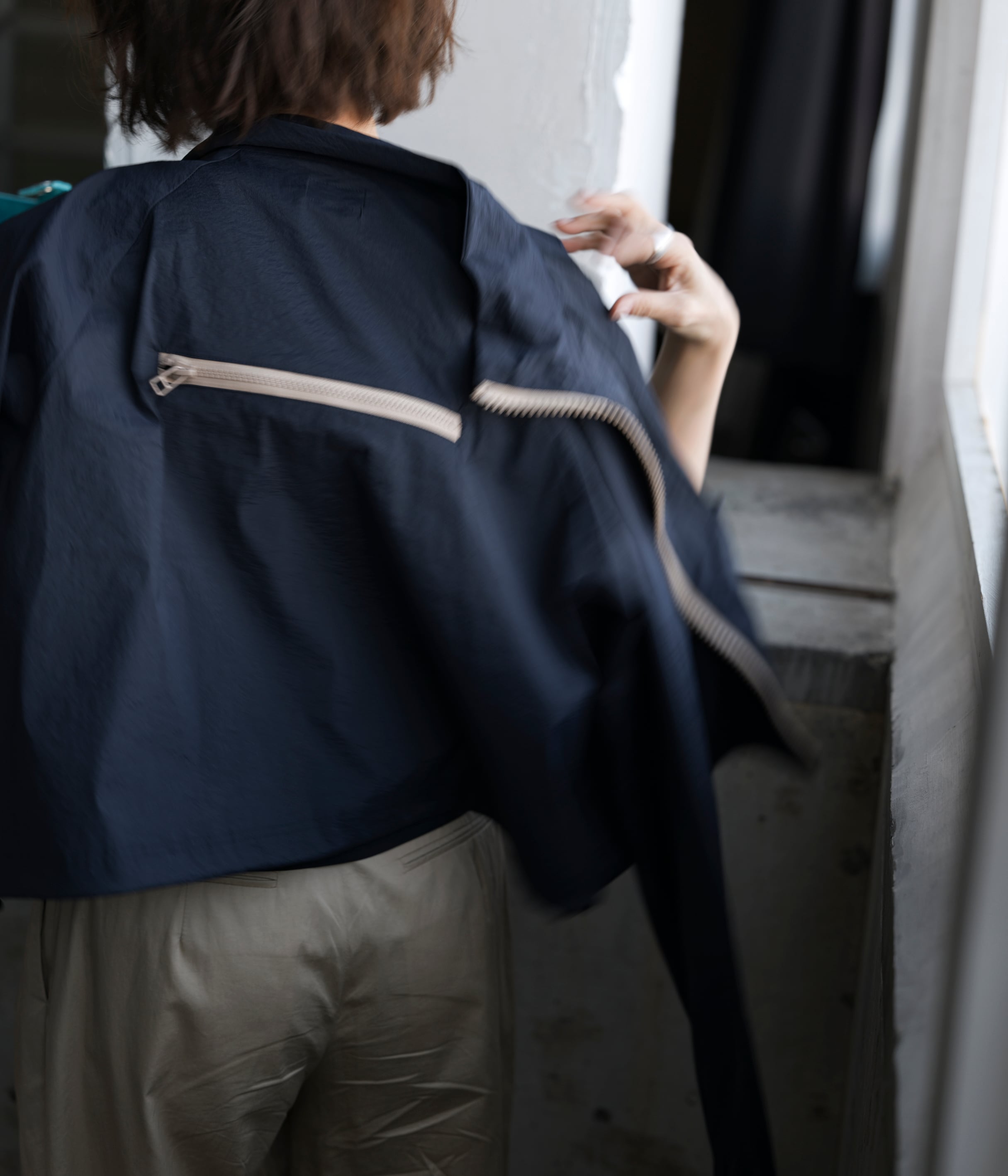 Airy Nylon Jacket | meravel