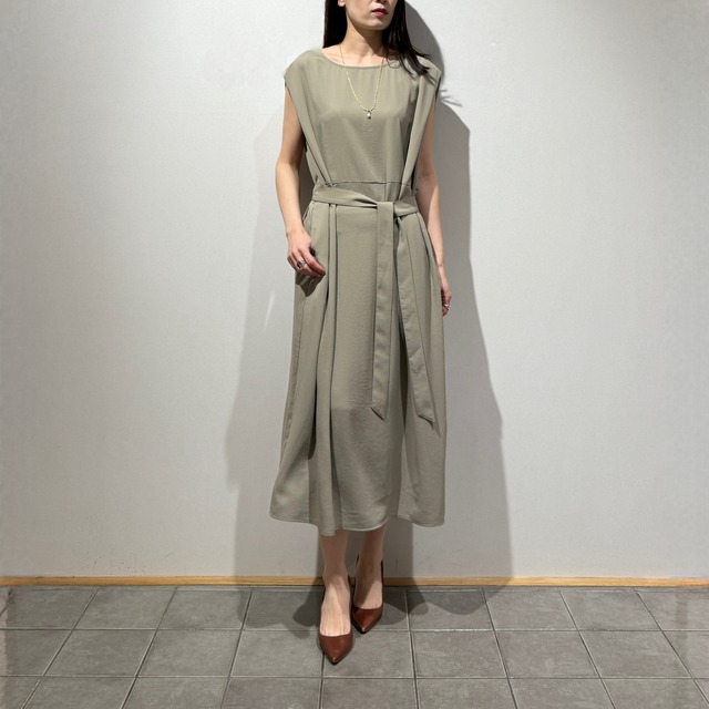 フレンチスリーブワンピース