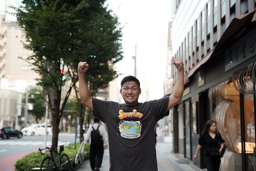 地球楕縁計画　Tシャツ　チャコール