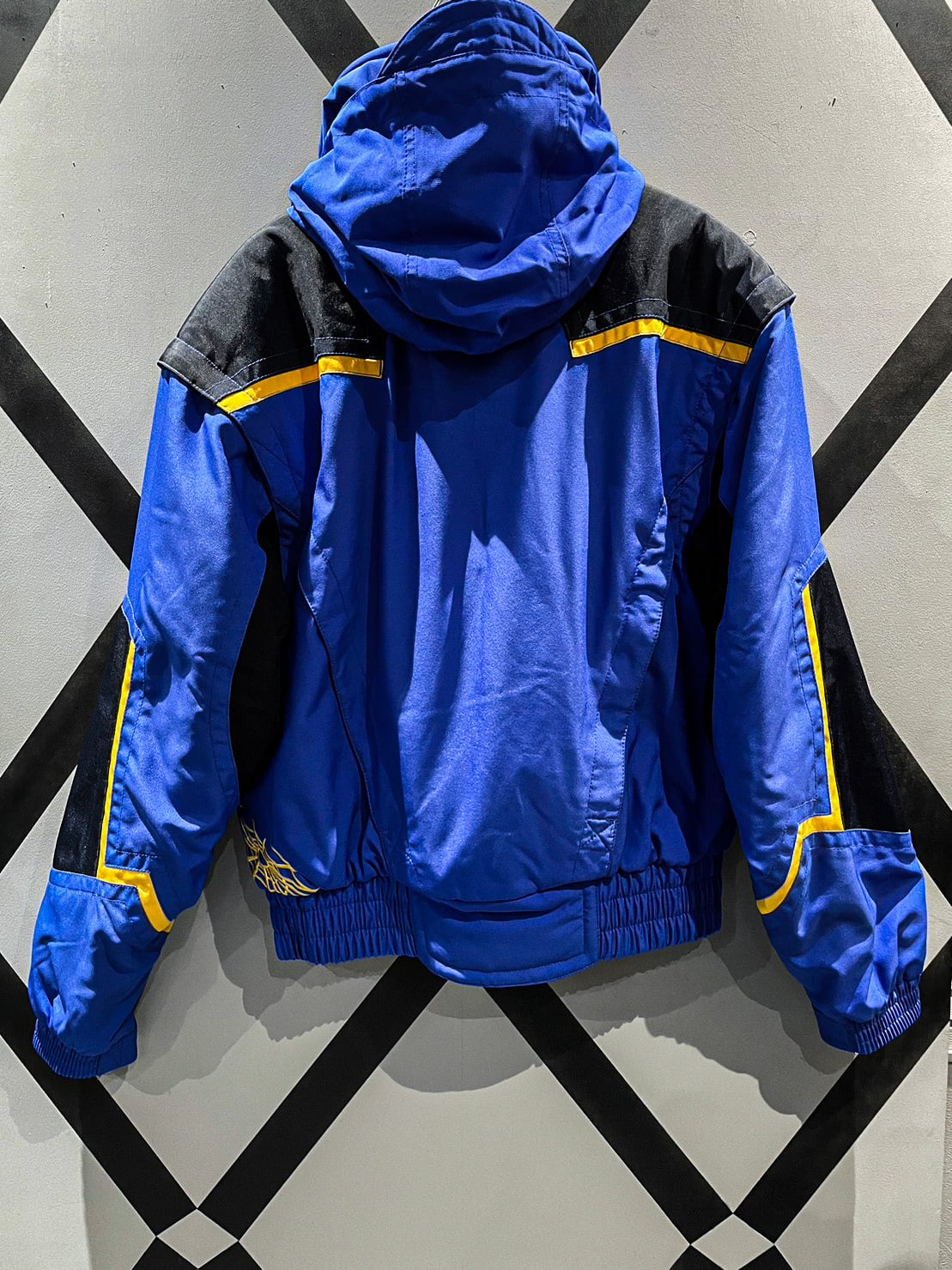 X VINTAGE】