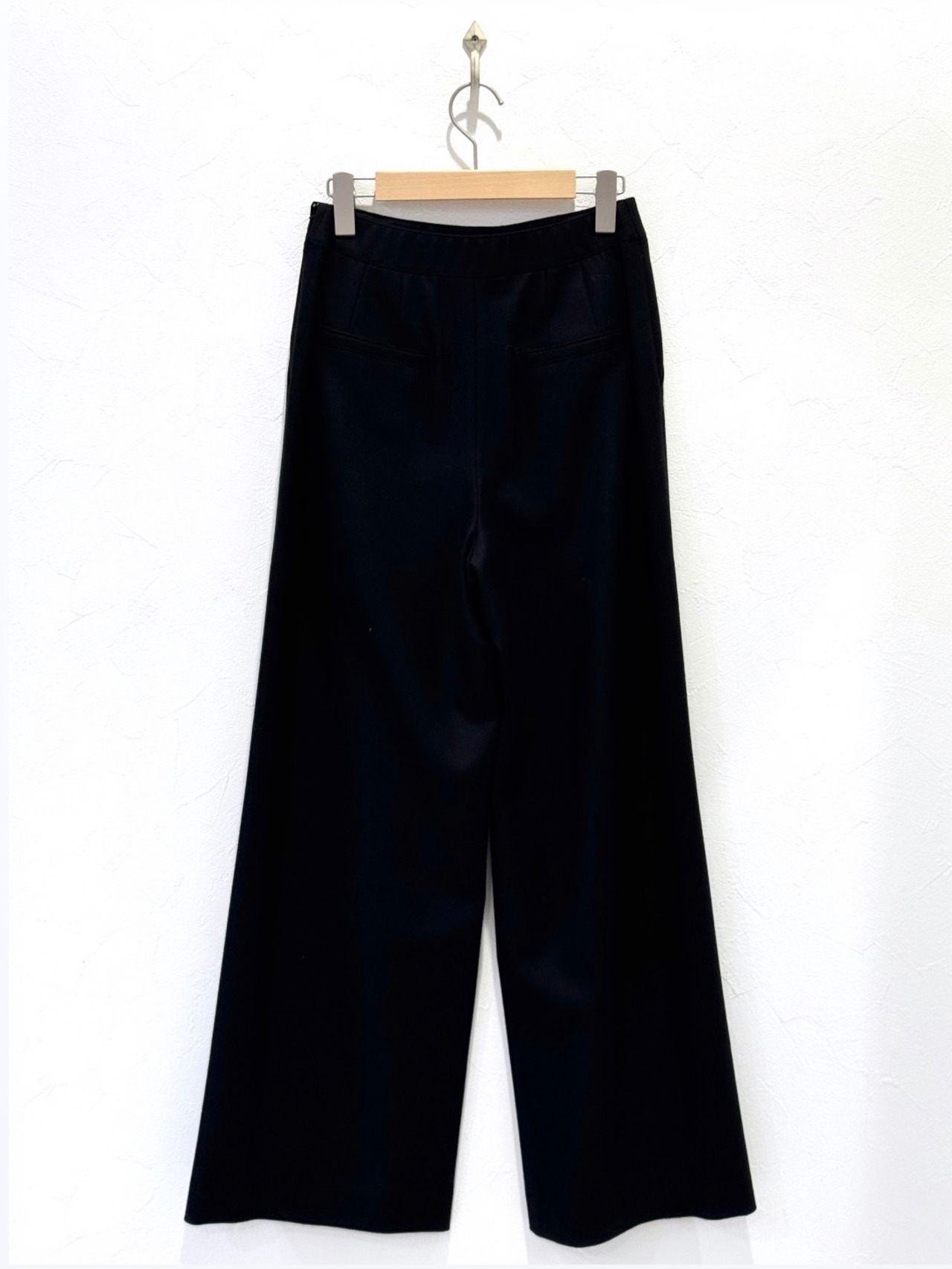 フロントゴールドボタンマリンパンツ