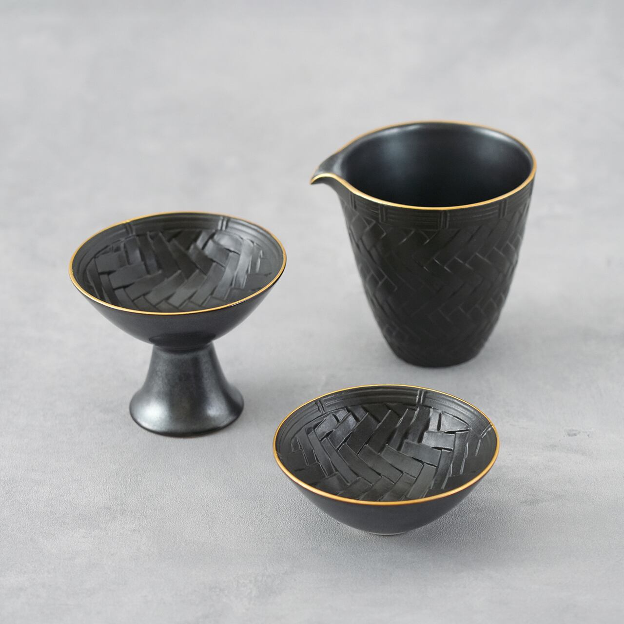 貝山窯］黒縁金 かご彫り片口酒器 | フラッグス