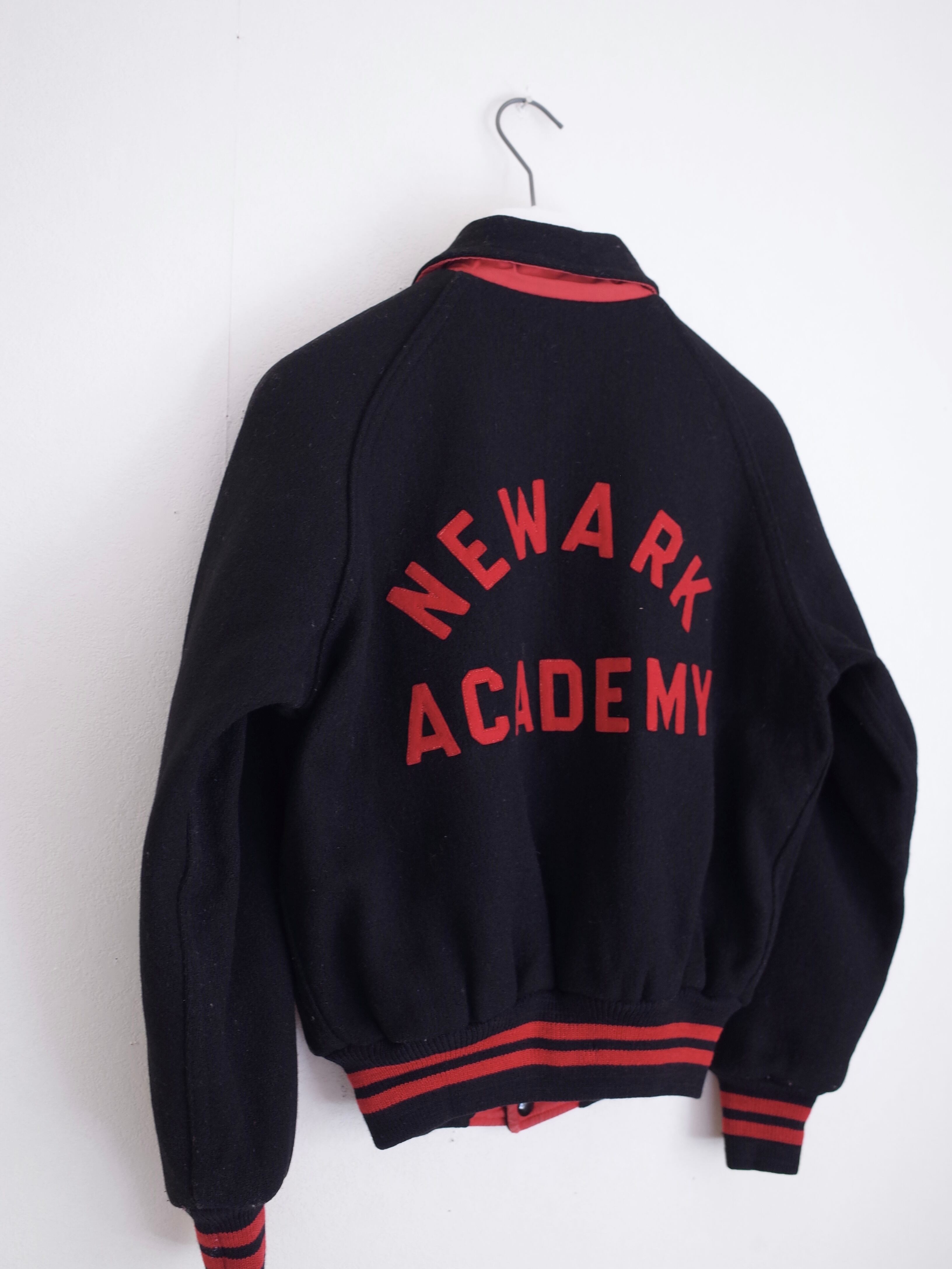 Reversible stadium jumper