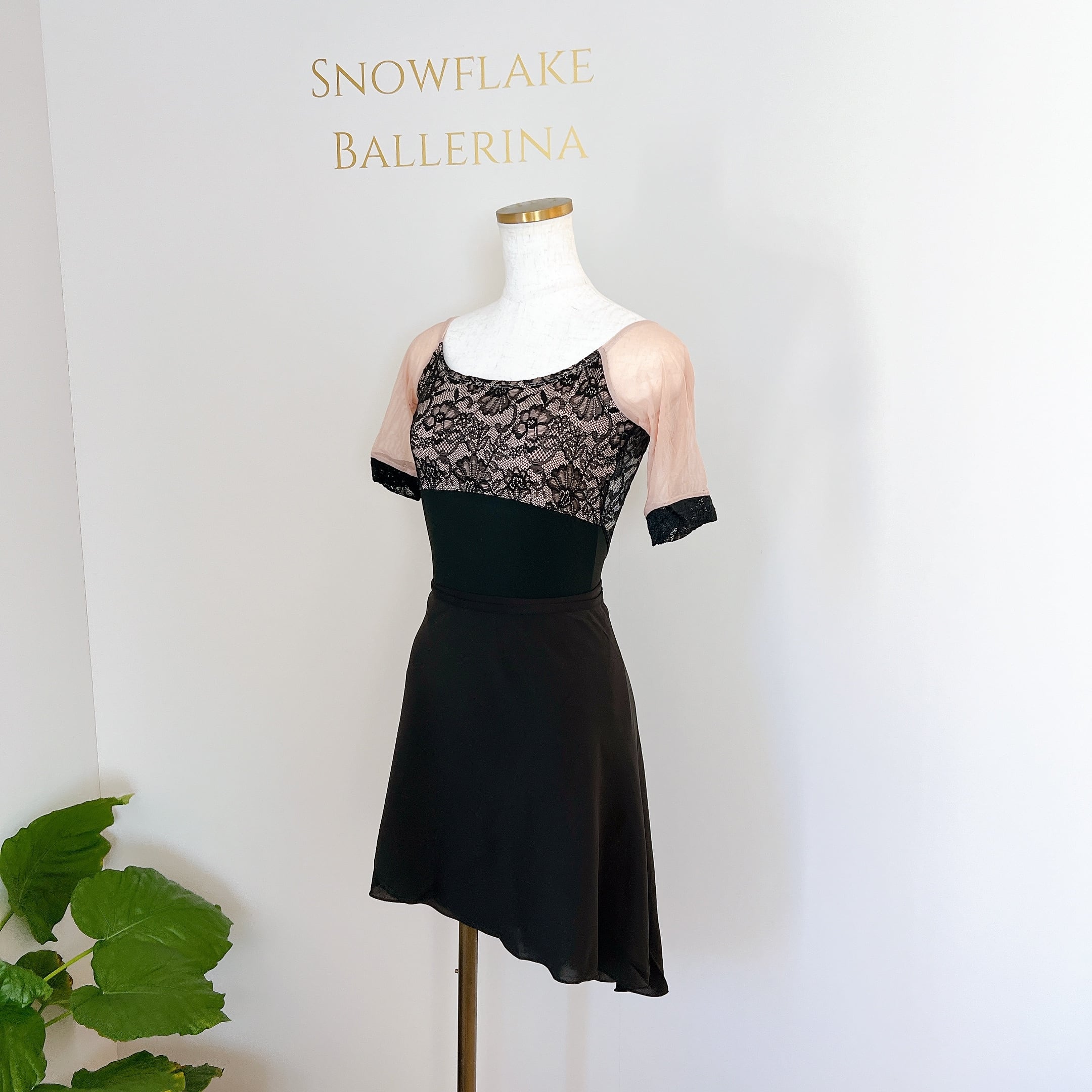 レーススリーブ スカラップ バレエレオタード（ブラック） | バレエ