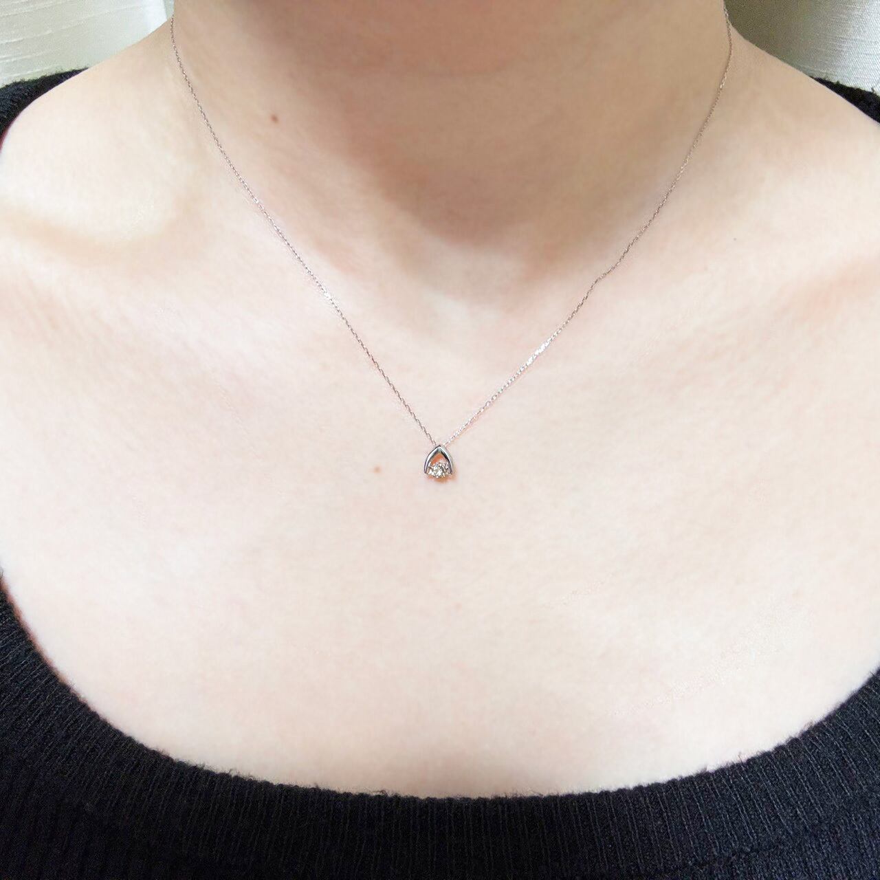 Pt900 0.08ct 揺れるダンシング ダイヤモンド ネックレス | カオキ