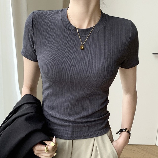 ショート丈 クルーネック スリム 半袖 Tシャツ レディース トップス カットソー プルオーバー インナー ショート ラウンドネック 襟なし 細身 リブ かわいい 大人可愛い きれいめ シンプル カジュアル 上品 おしゃれ こなれ感 ストライプ 春 夏 秋 ママ 通勤 学生 学校 通学 デート お出かけ 旅行 公園 女子会 休日 韓国 普段使い 着回し M L XL 白 ホワイト 黒 ブラック ダークグレー ベージュ 草グリーン カレーブラウン アーミーグリーン