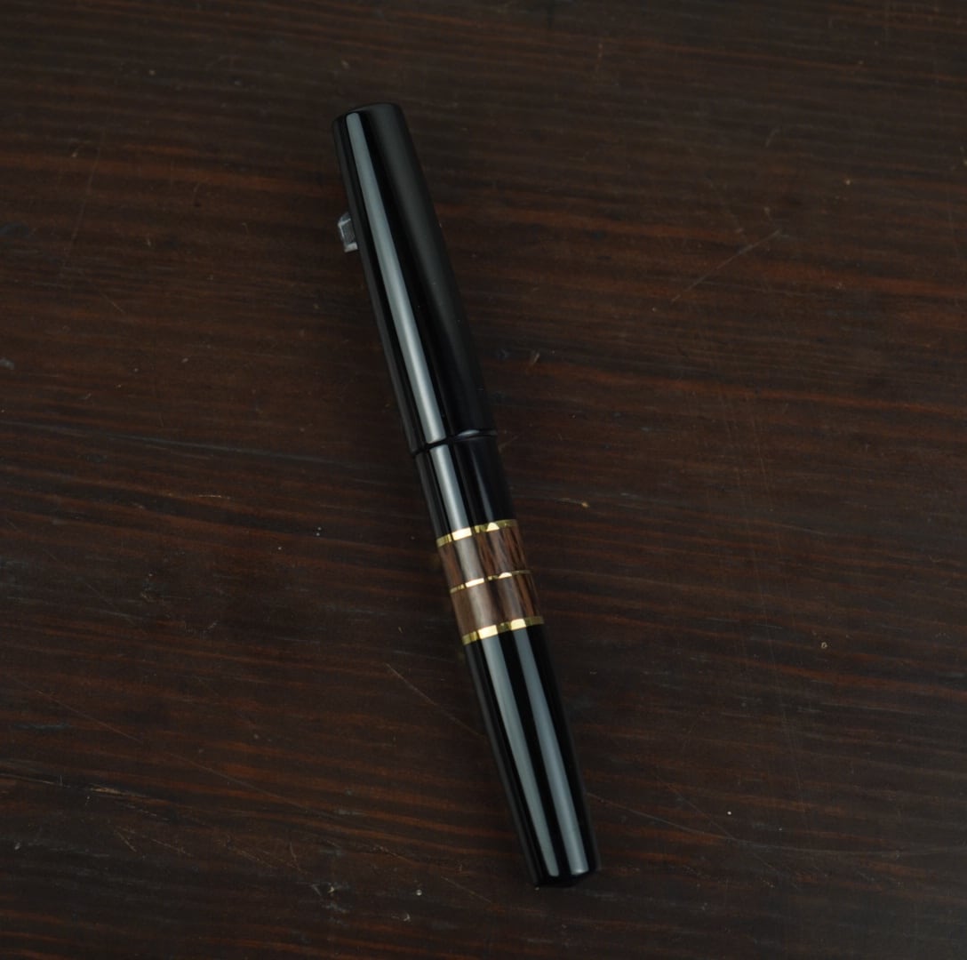 fountain pen | 綴り屋 (Tuduriya)