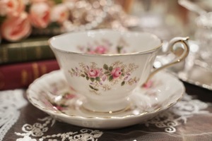【Royal Albert】ロイヤルアルバート ラベンダーローズ ティーカップ&ソーサー ヴィンテージ